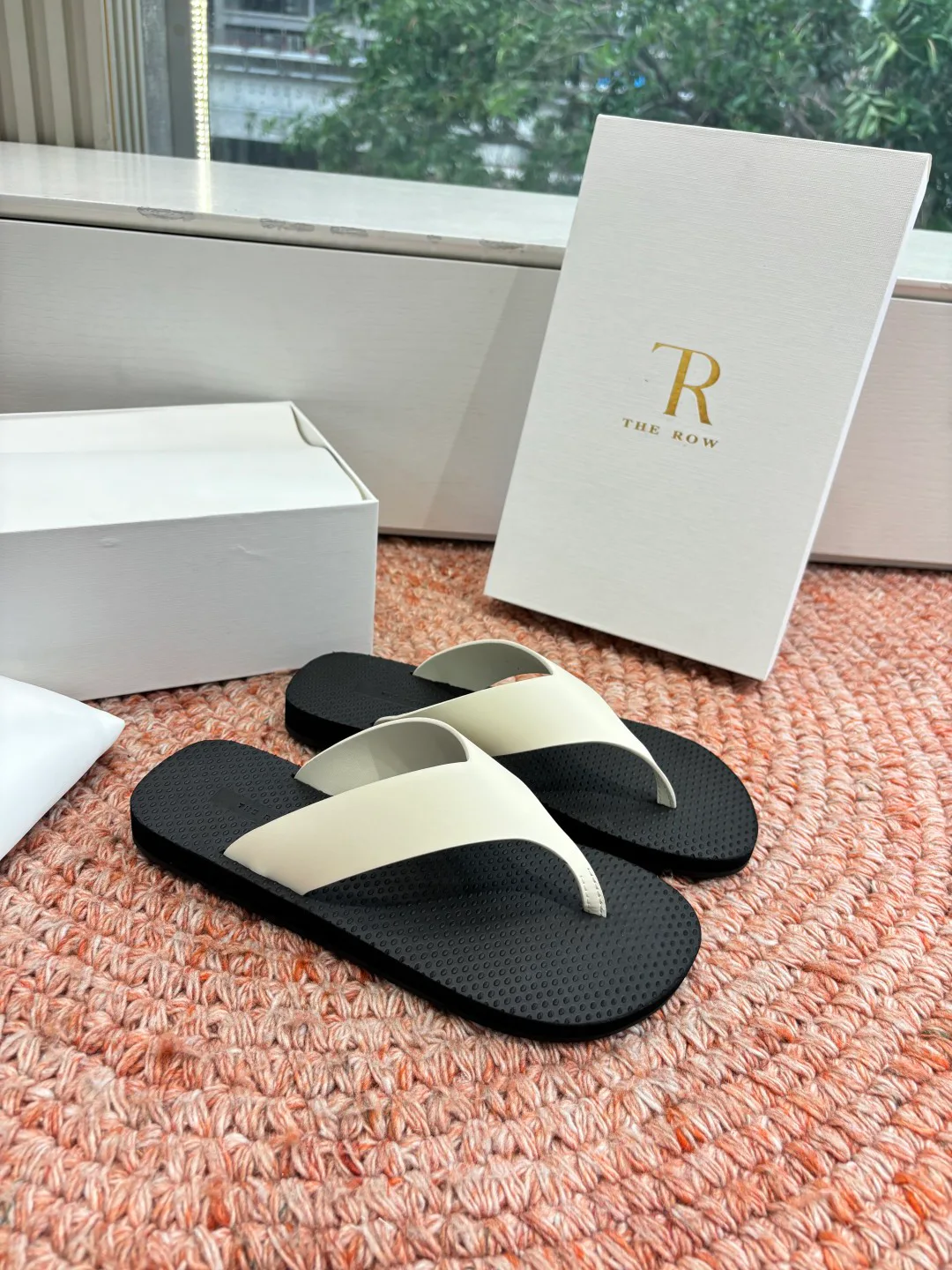 Шлепанцы Женские The Row 11808959