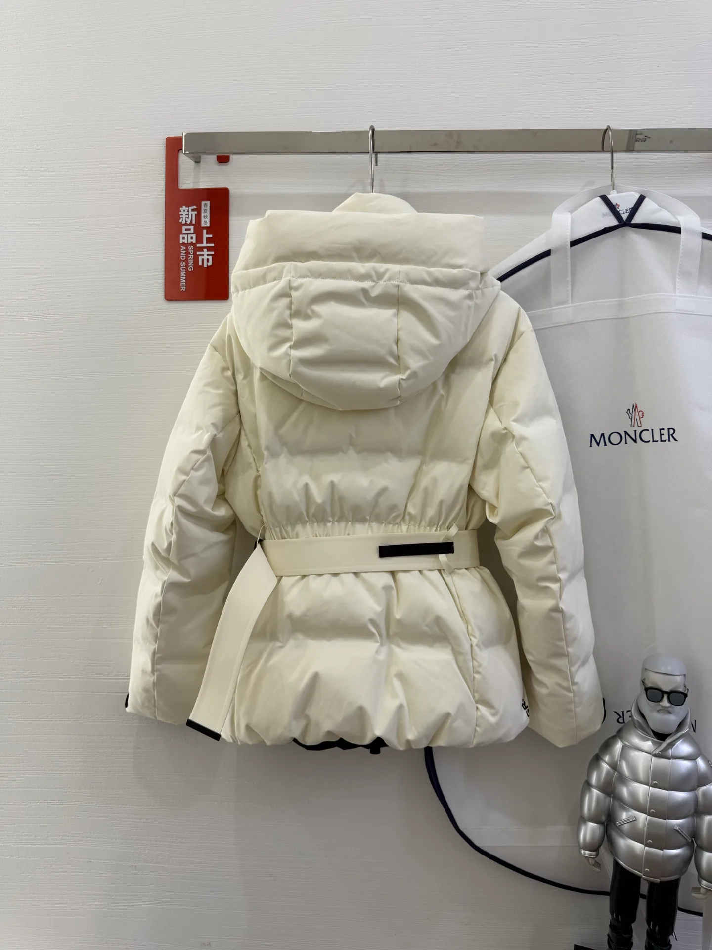 Куртки И Пуховики Женские Moncler 18825251