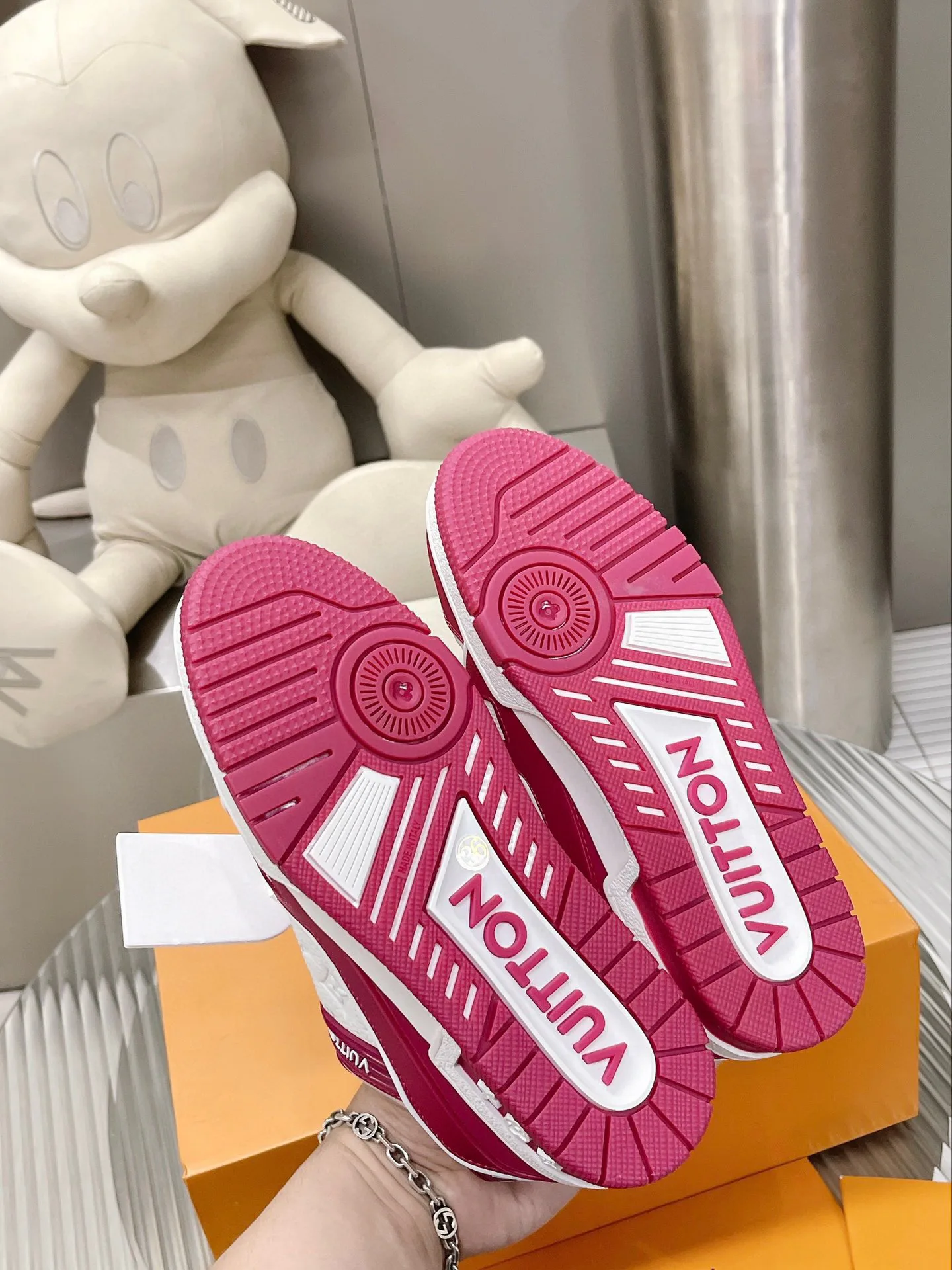 Кроссовки Женские Louis Vuitton 311419