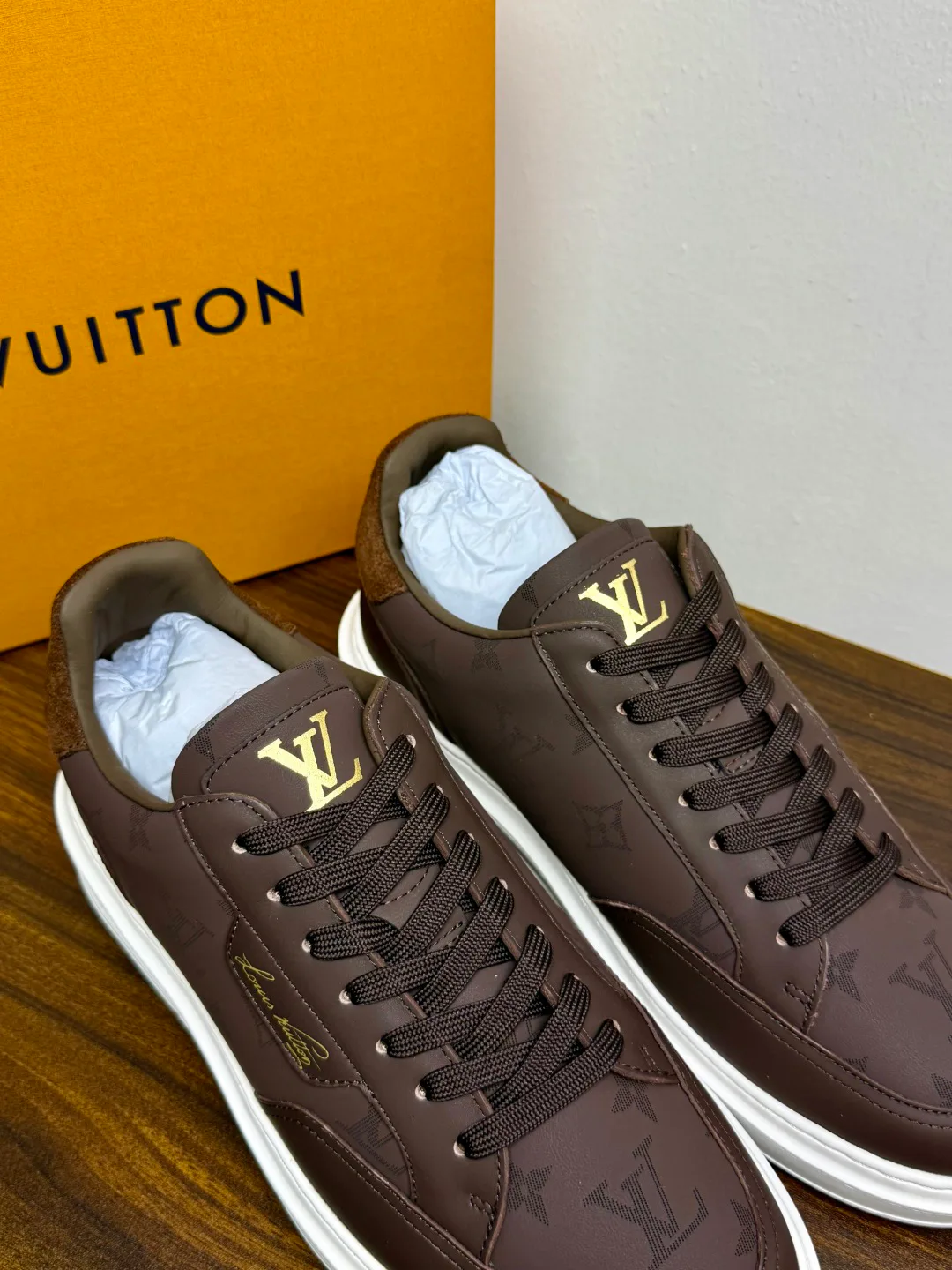 Кроссовки Женские Louis Vuitton 18961450