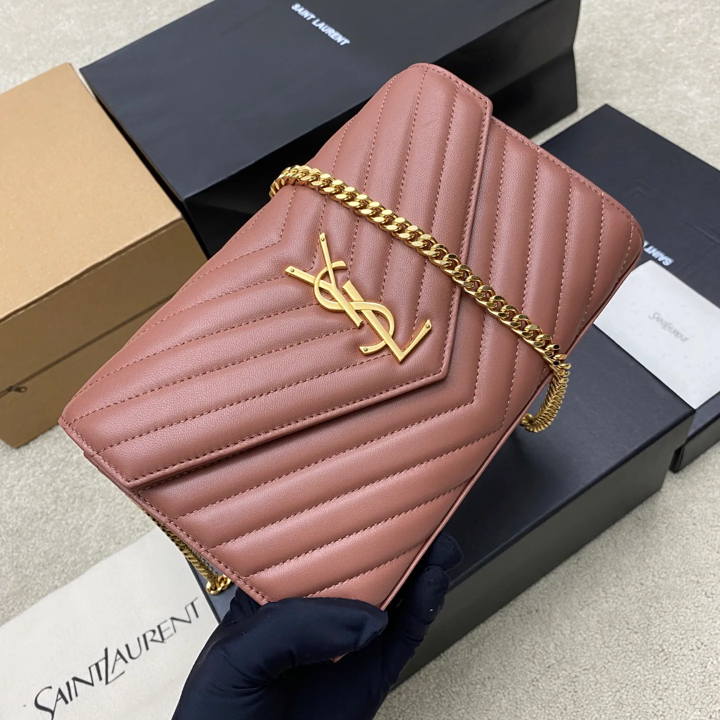 Классические Сумки Женские Saint Laurent 10000432