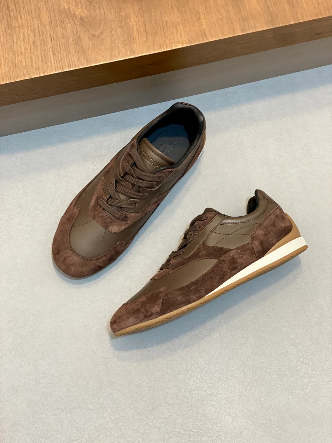 Кроссовки Мужские Salvatore Ferragamo 19458695