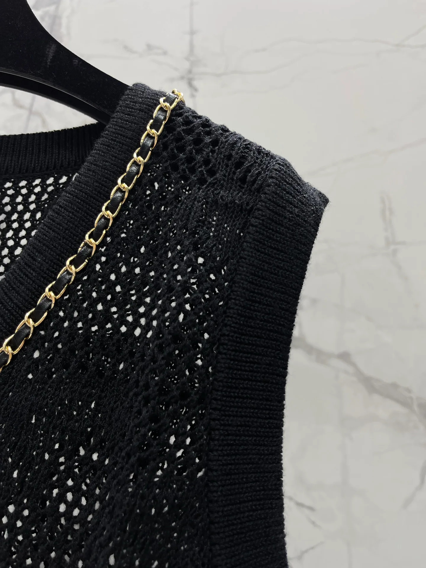 Жилеты Женские Chanel 17234706
