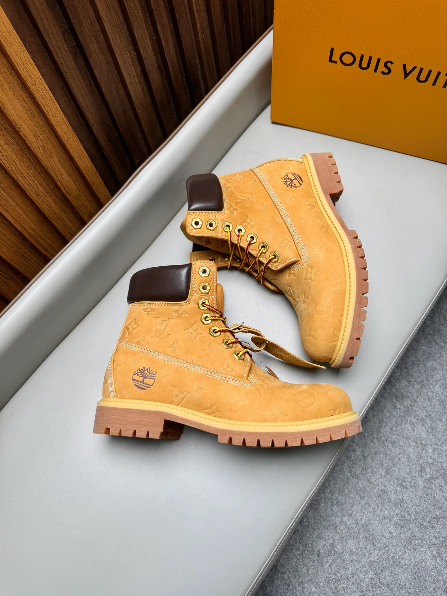 Ботинки Мужские Louis Vuitton 18367830