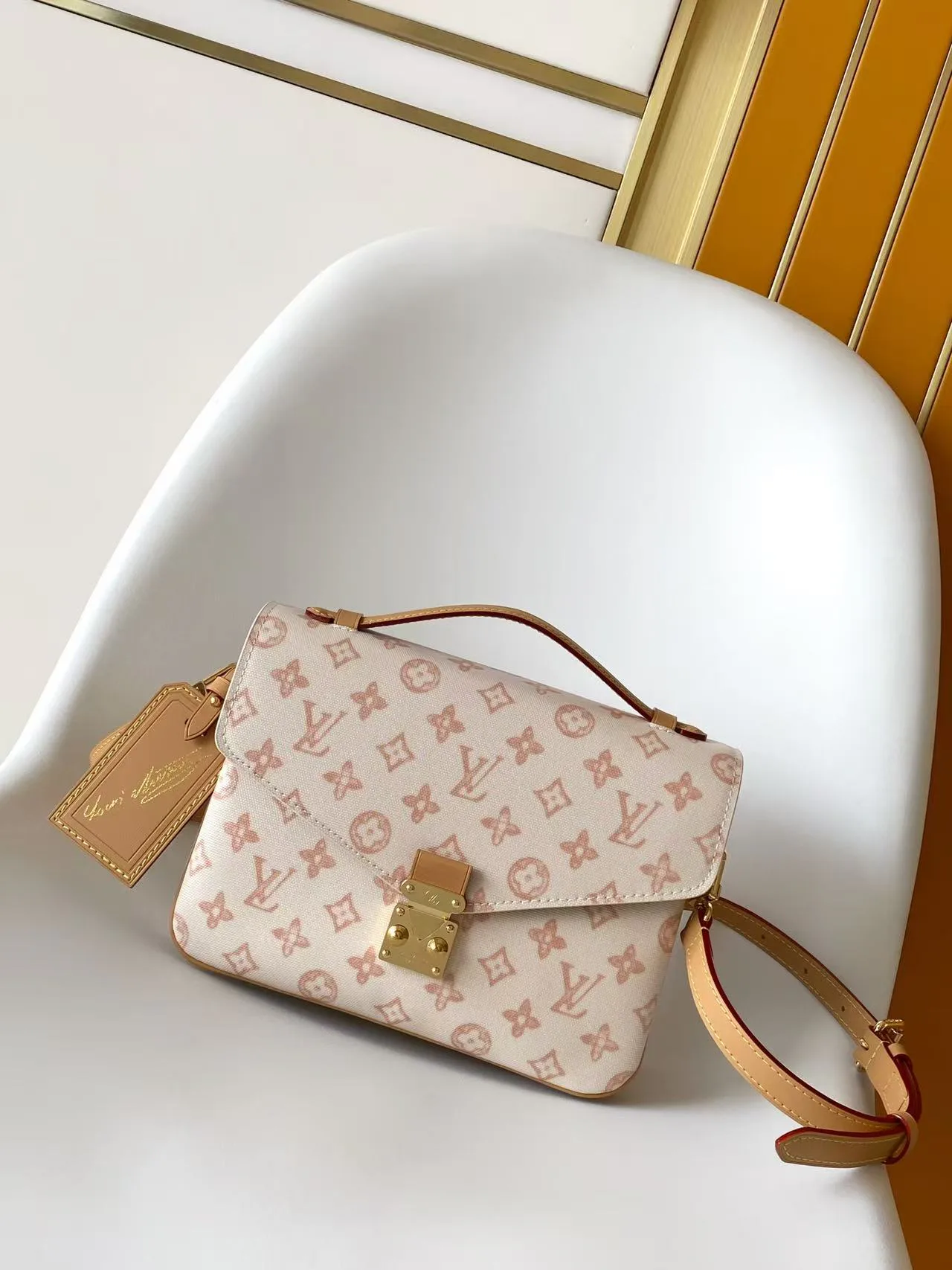 Классические Сумки Женские Louis Vuitton 11394950