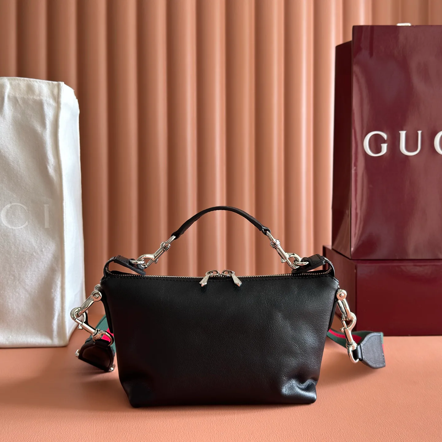 Классические Сумки Женские Gucci 12859971