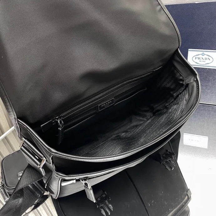 Сумки На Ремне Женские Prada 11872153