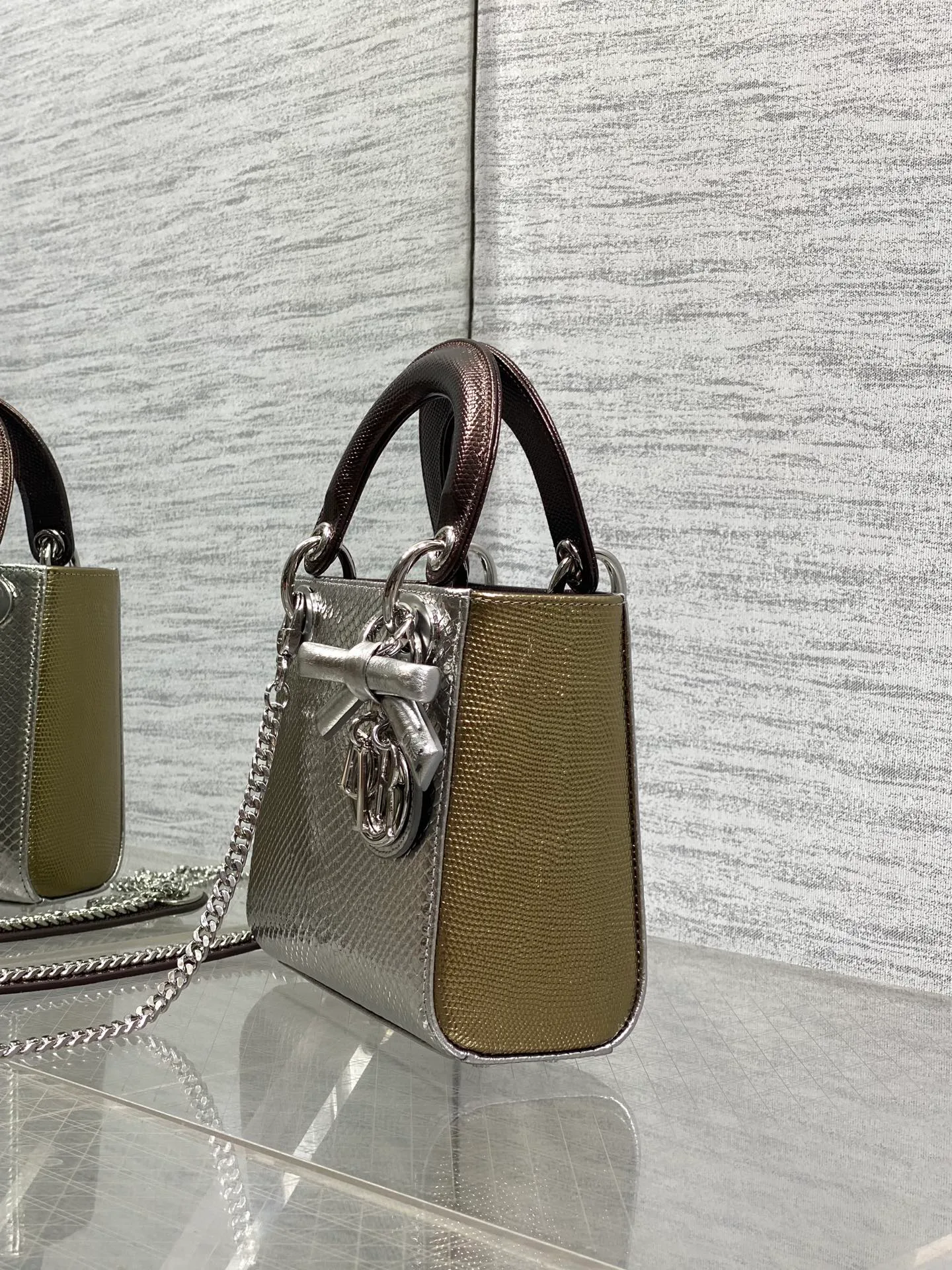Классические Сумки Женские Christian Dior 17033686