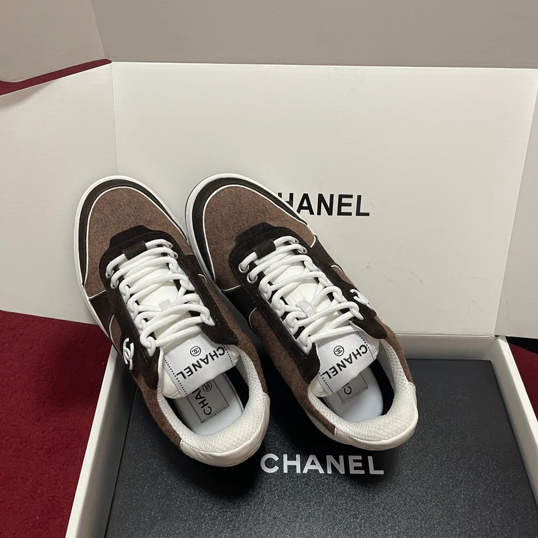 Кроссовки Женские Chanel 18195104