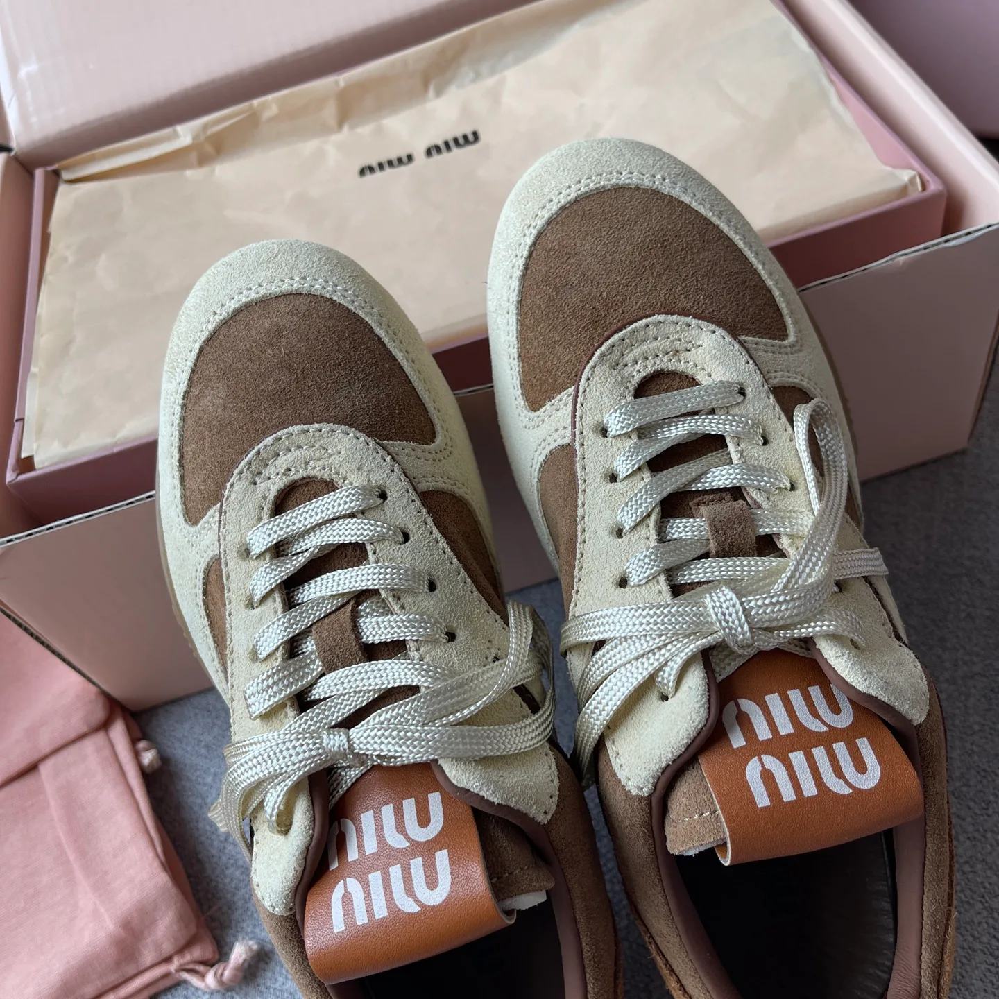 Кроссовки Женские Miu Miu 18066333