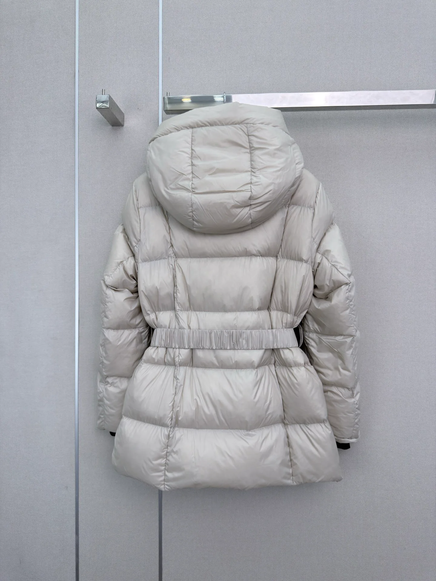 Куртки И Пуховики Женские Prada 18185791