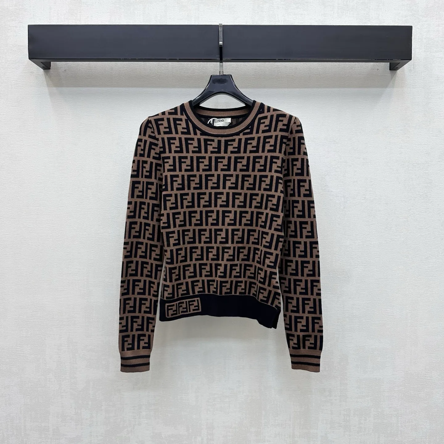 Джемперы И Свитеры Женские Fendi 18411212