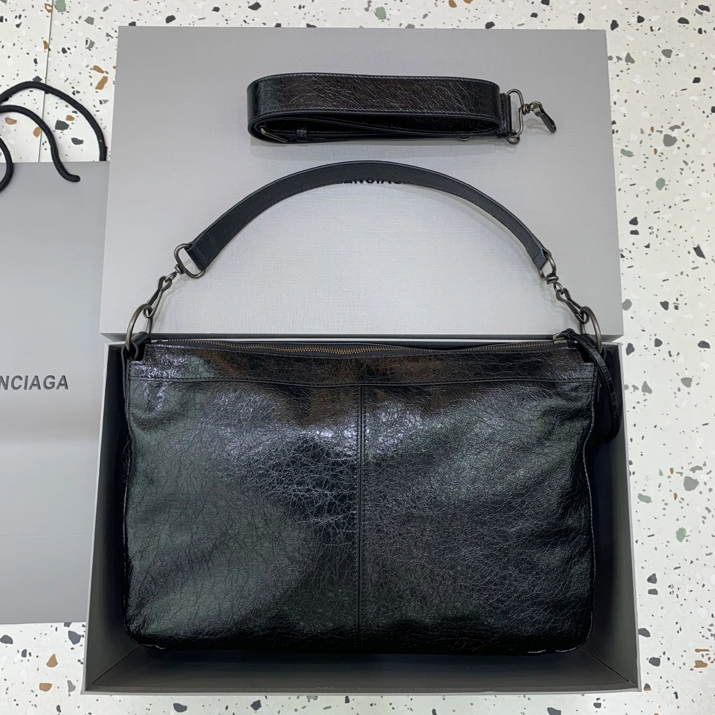 Сумки На Ремне Женские Balenciaga 13427256