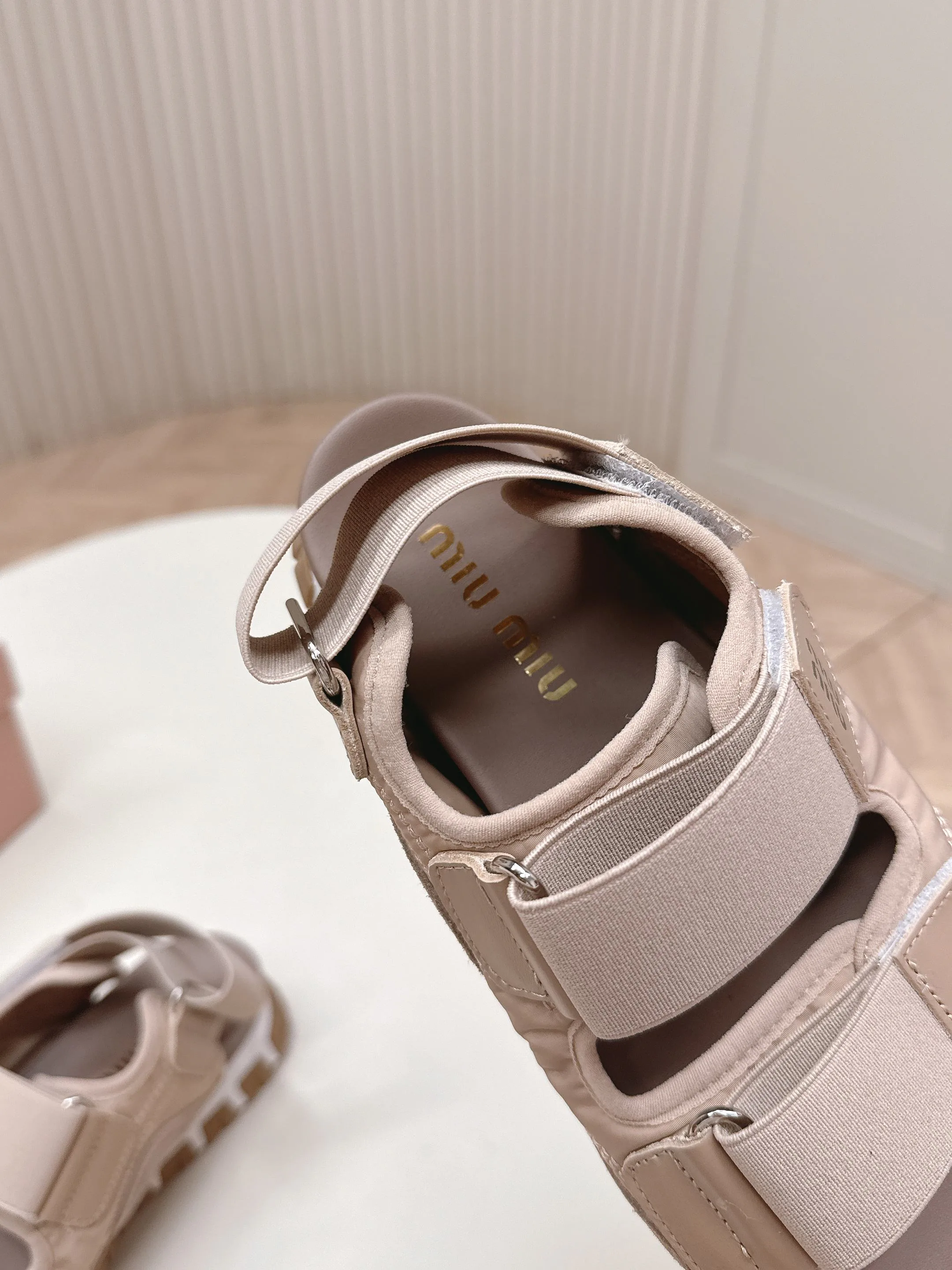 Сандалии Женские Miu Miu 11545379