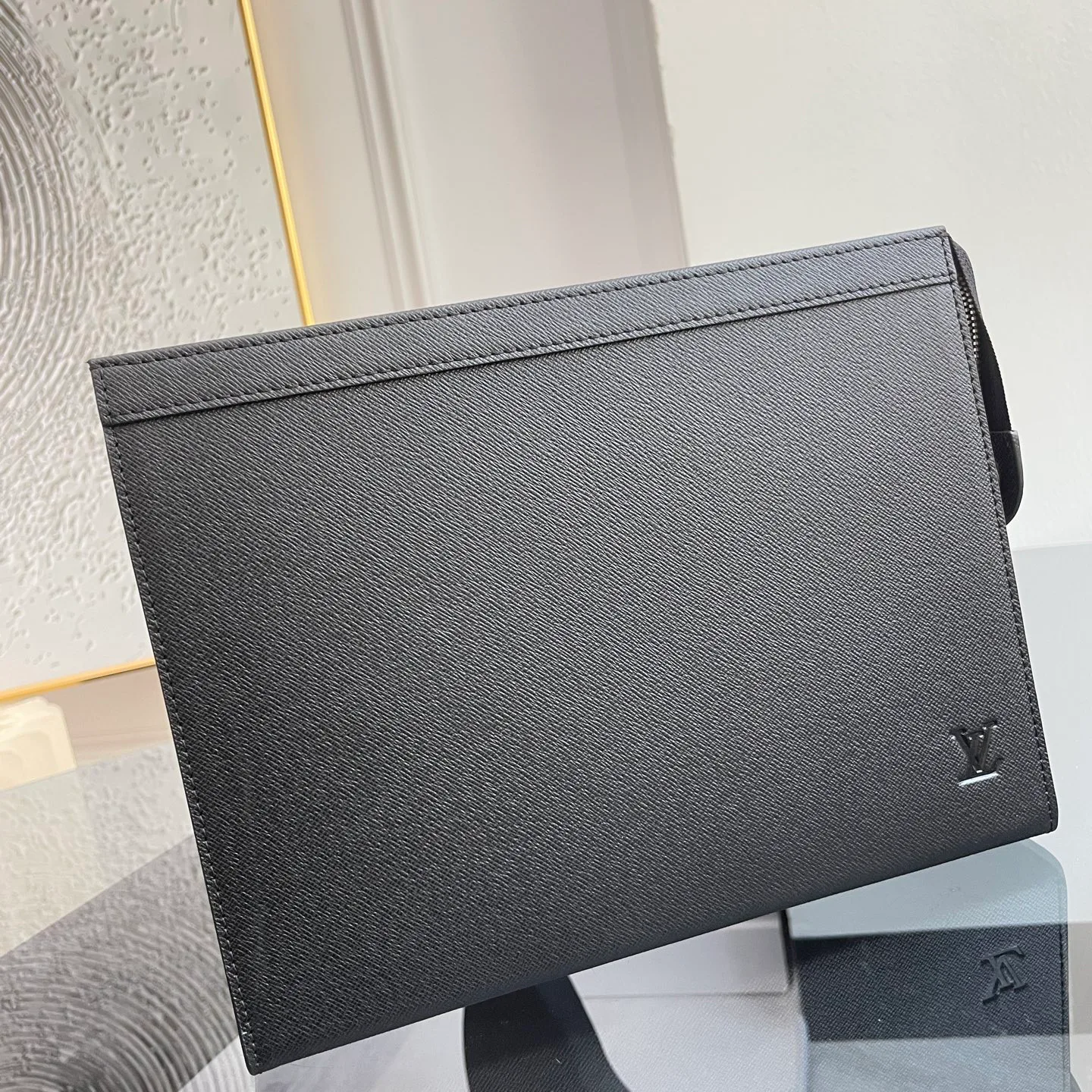 Клатчи Женские Louis Vuitton 11668940