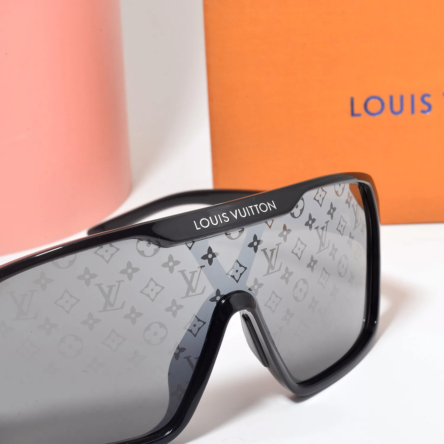 Очки Louis Vuitton 10118397