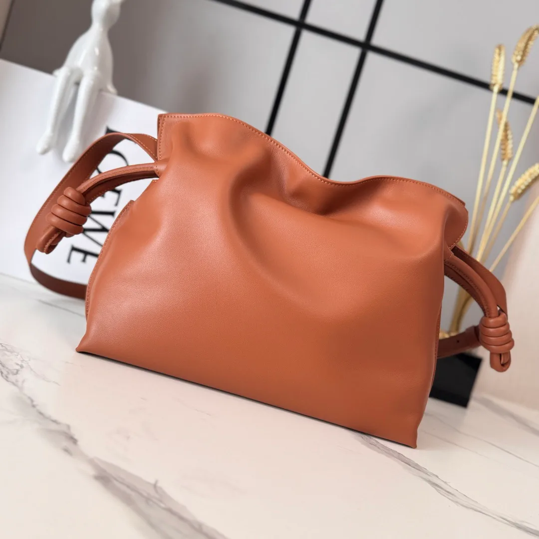 Клатчи Женские Loewe 15222356