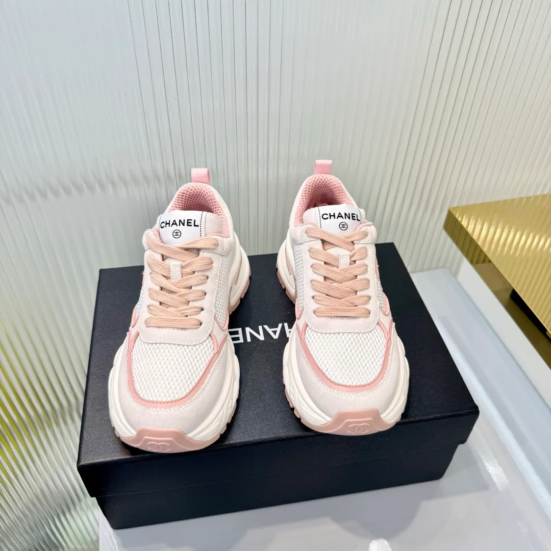 Кроссовки Женские Chanel 18367000