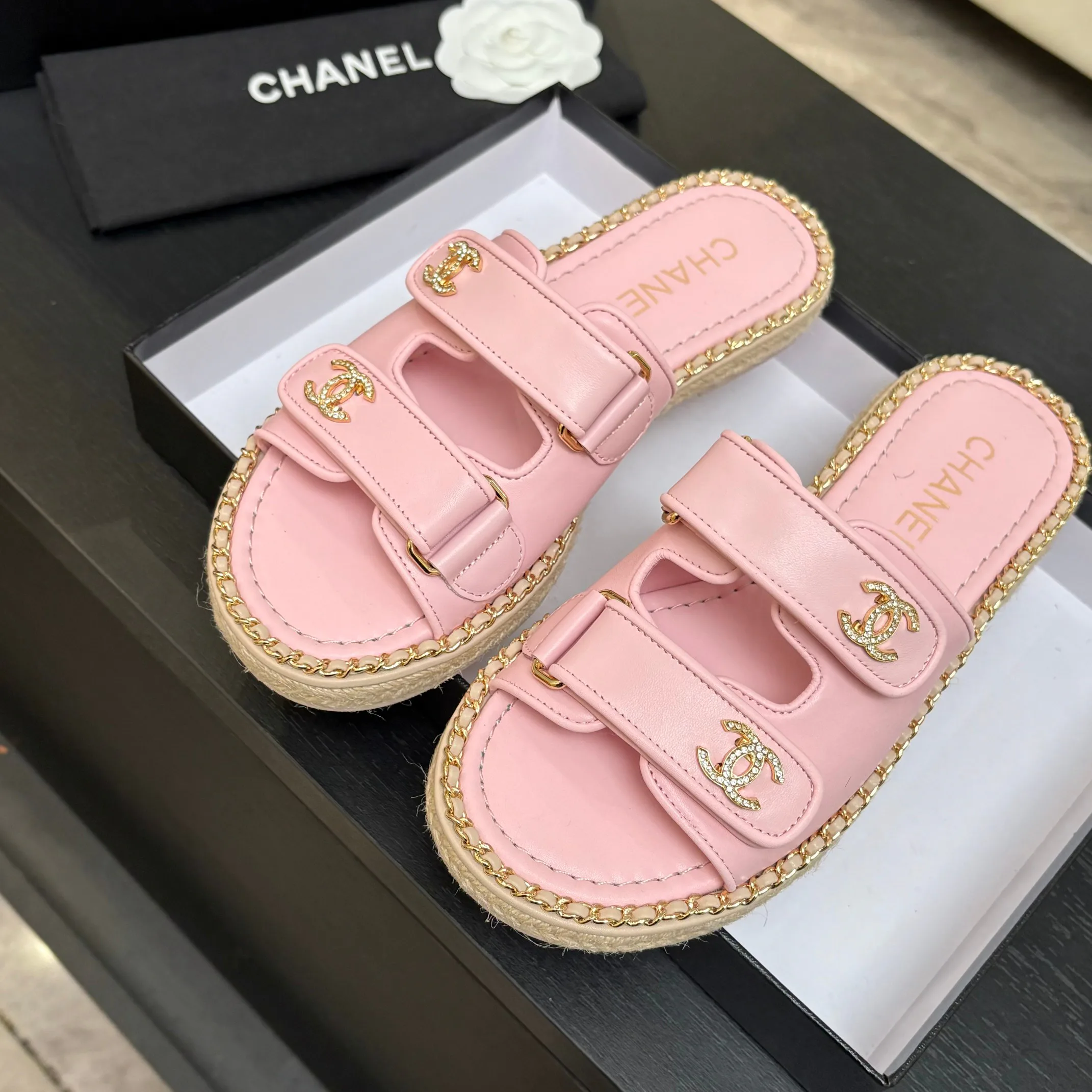 Шлепанцы Женские Chanel 2578923