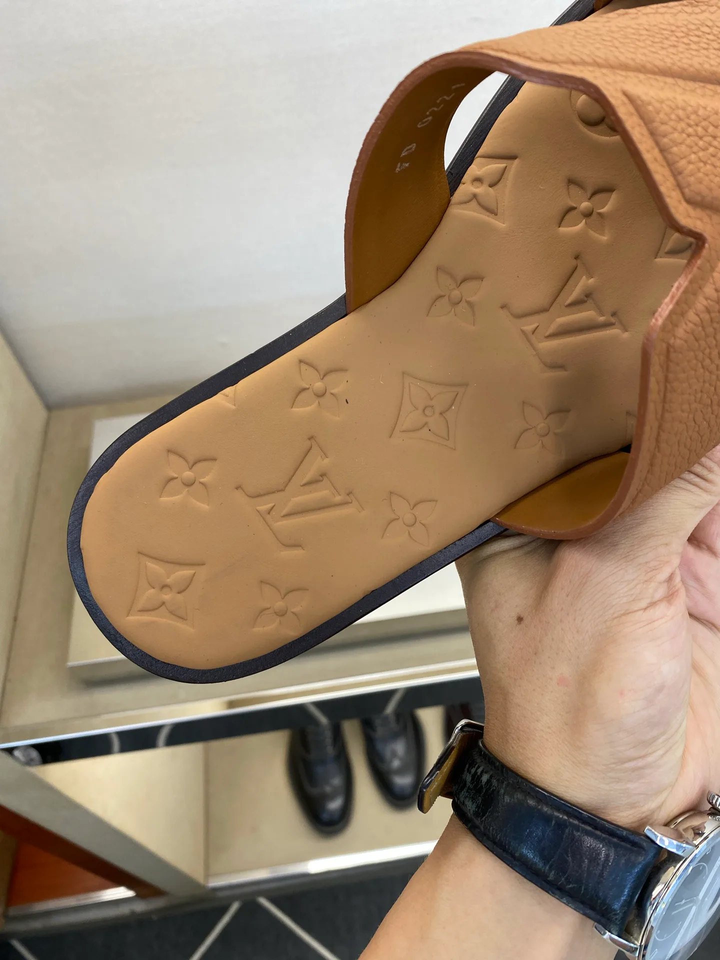 Шлепанцы Мужские Louis Vuitton 11956877