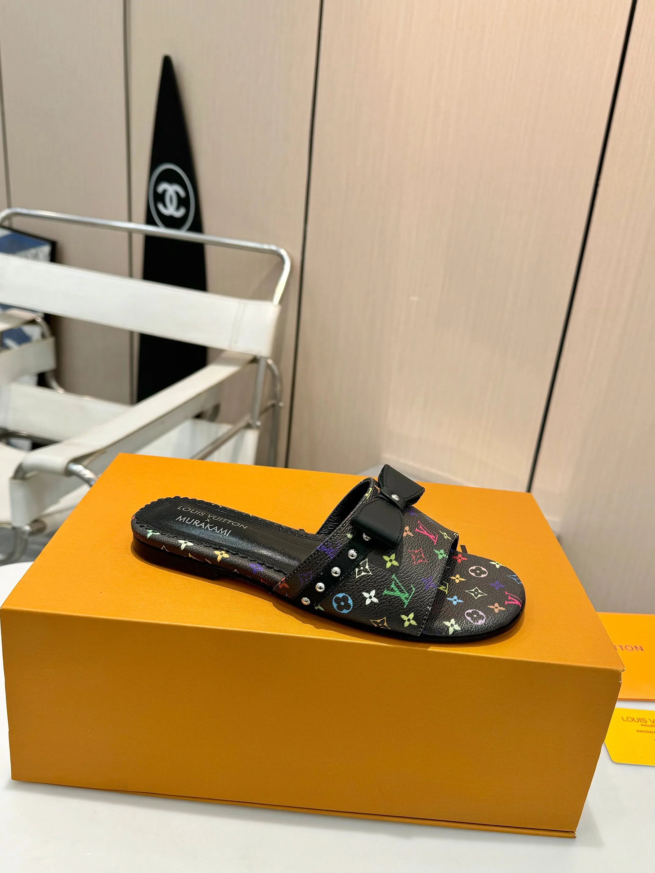 Шлепанцы Женские Louis Vuitton 19204