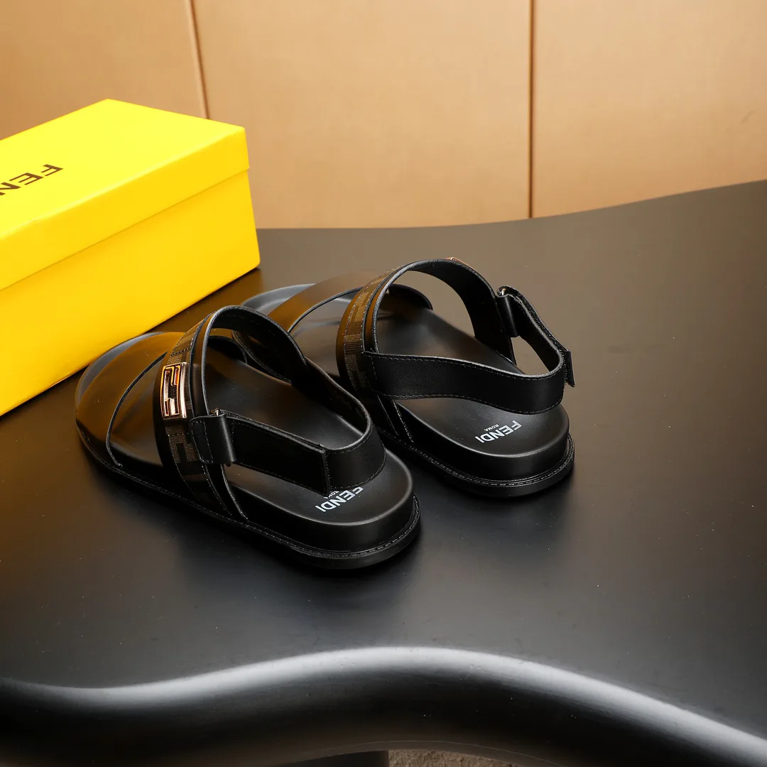 Шлепанцы Женские Fendi 1681714