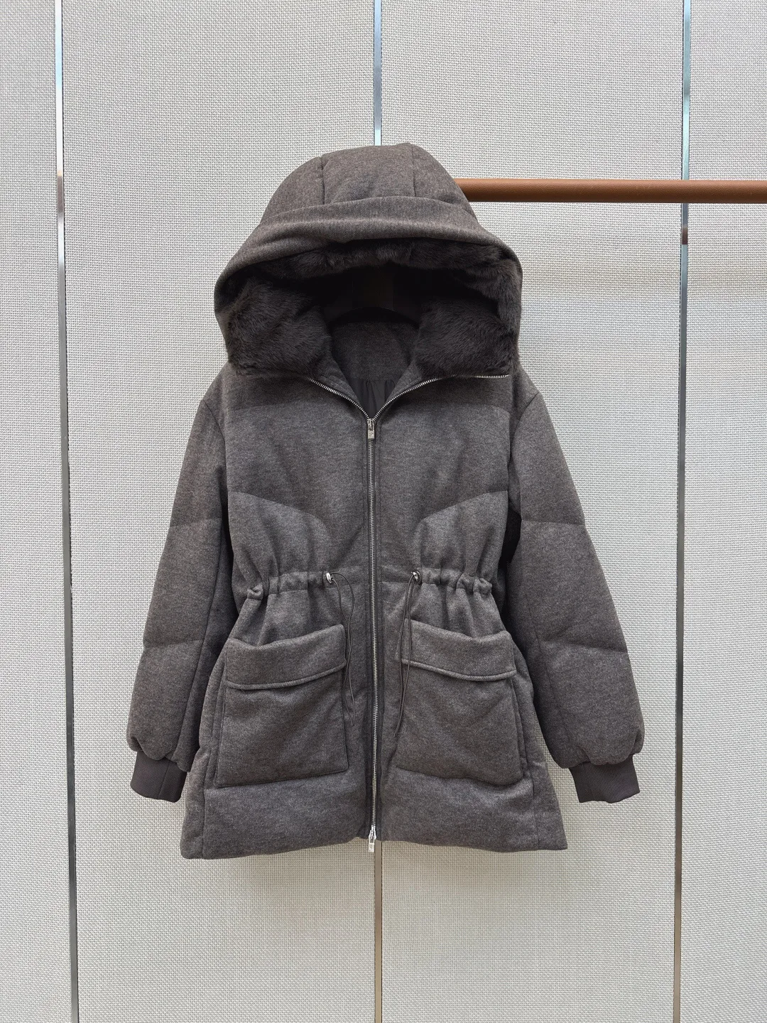 Куртки И Пуховики Женские Loro Piana 19549912