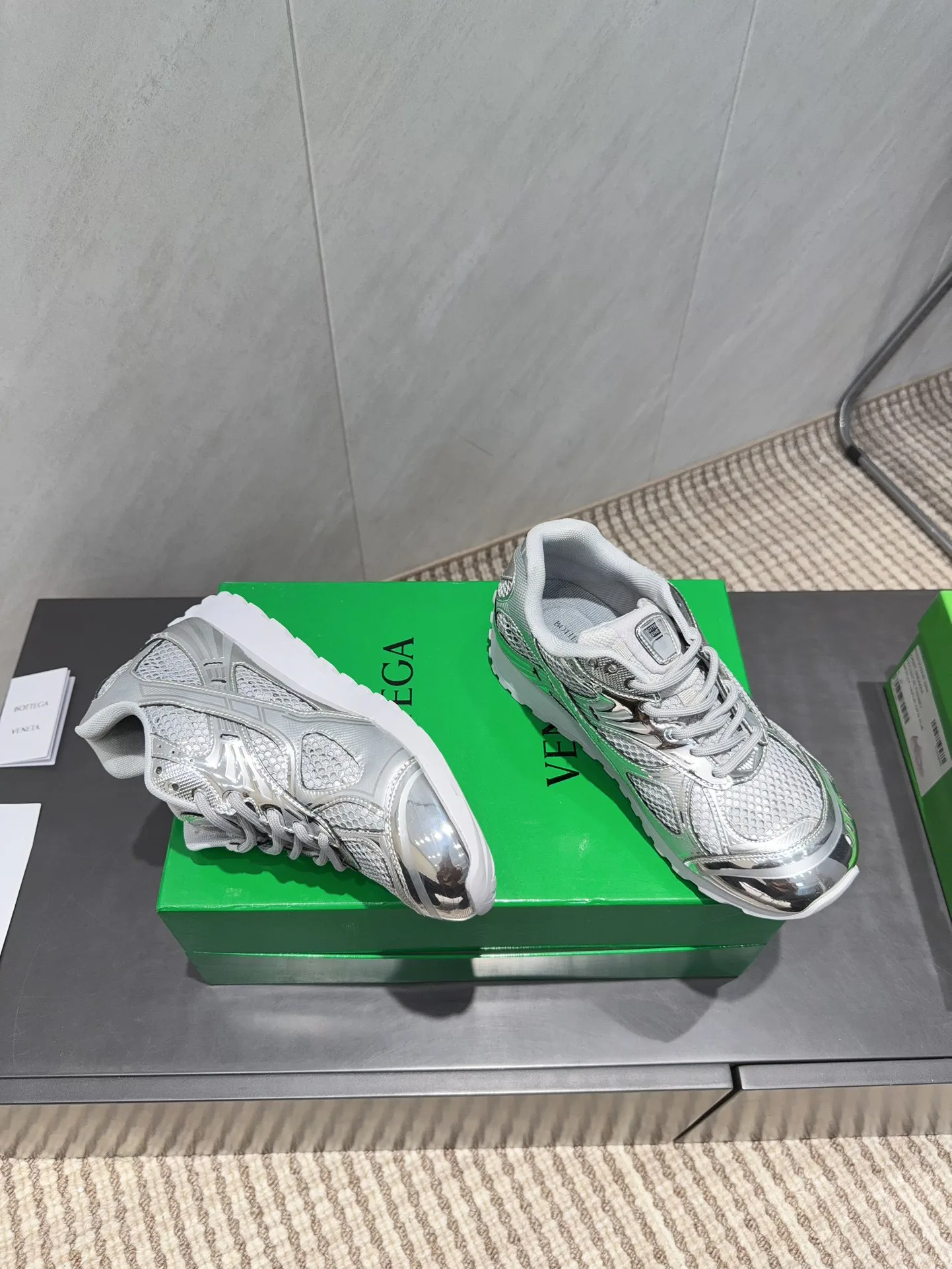 Кроссовки Женские Bottega Veneta 11400562