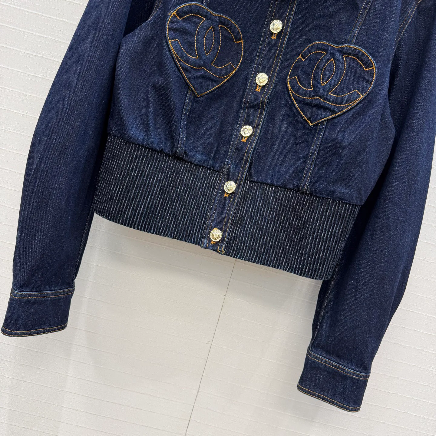 Куртки И Пуховики Женские Chanel 4631678