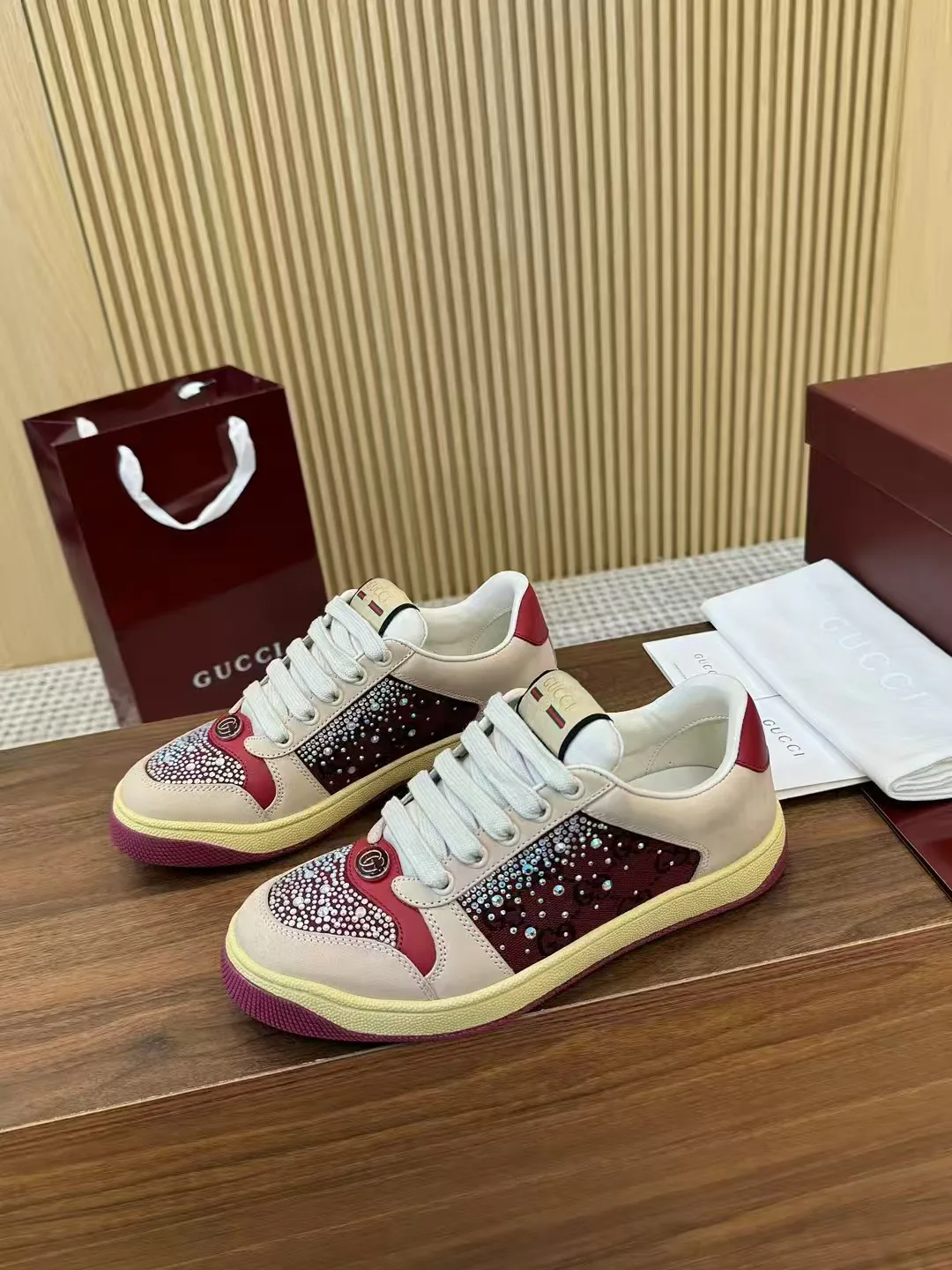 Кроссовки Женские Gucci 10236731