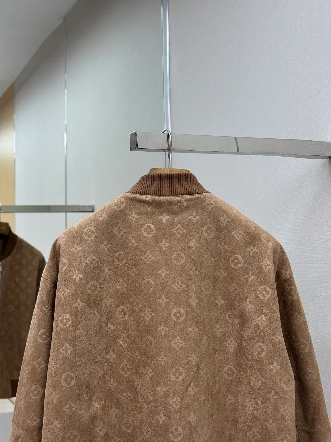 Куртки И Пуховики Мужские Louis Vuitton 178977