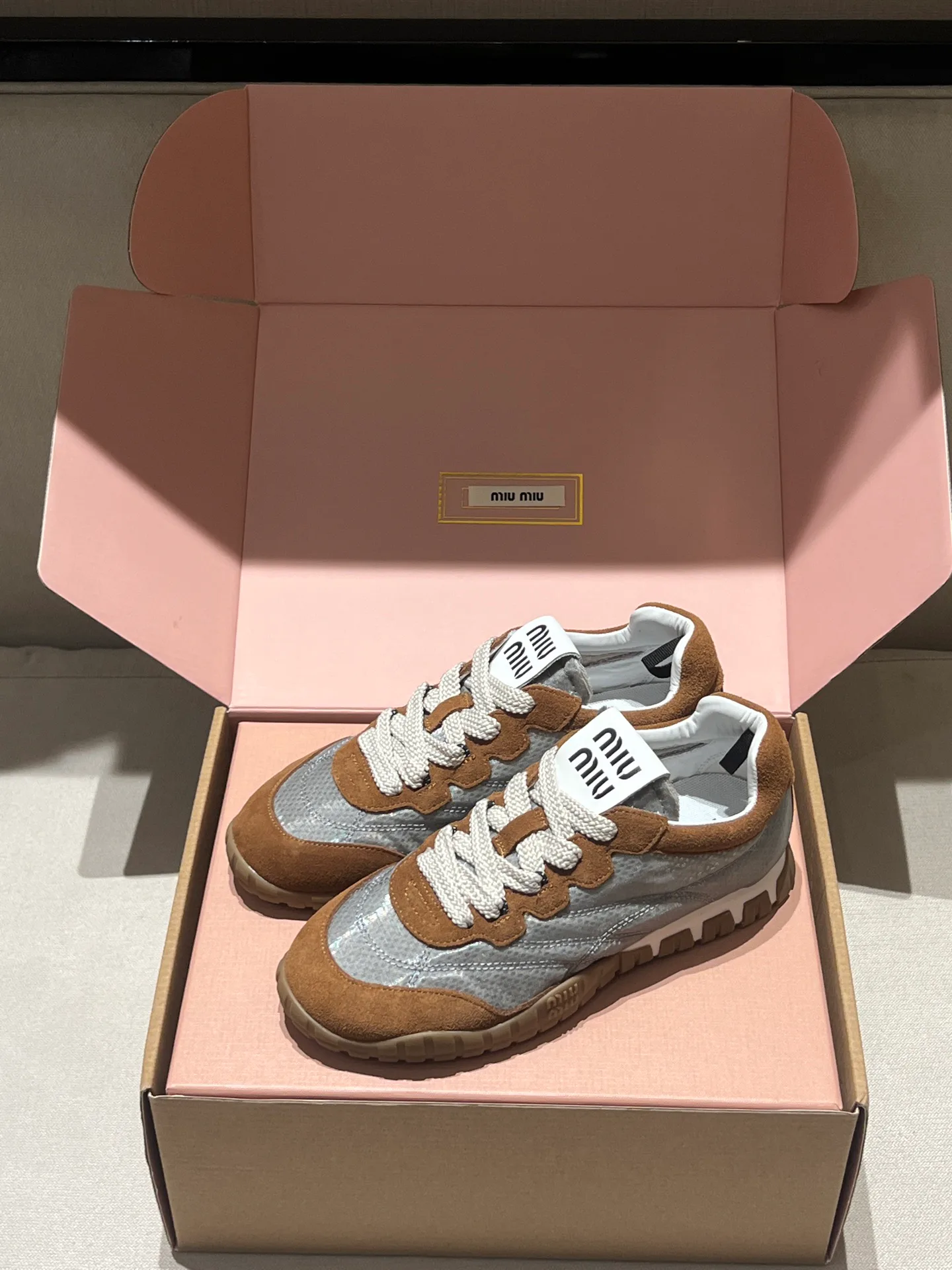 Кроссовки Женские Miu Miu 18020562