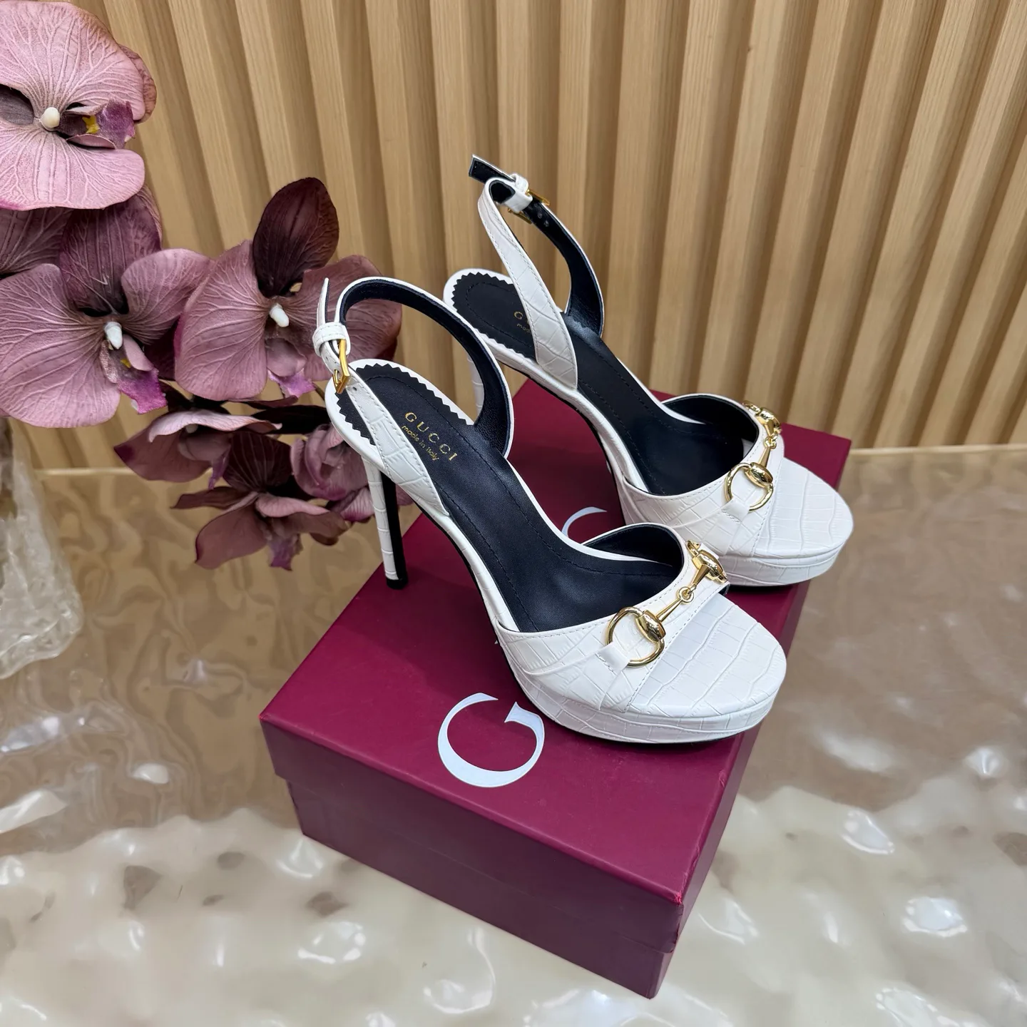 Босоножки Женские Gucci 17467489