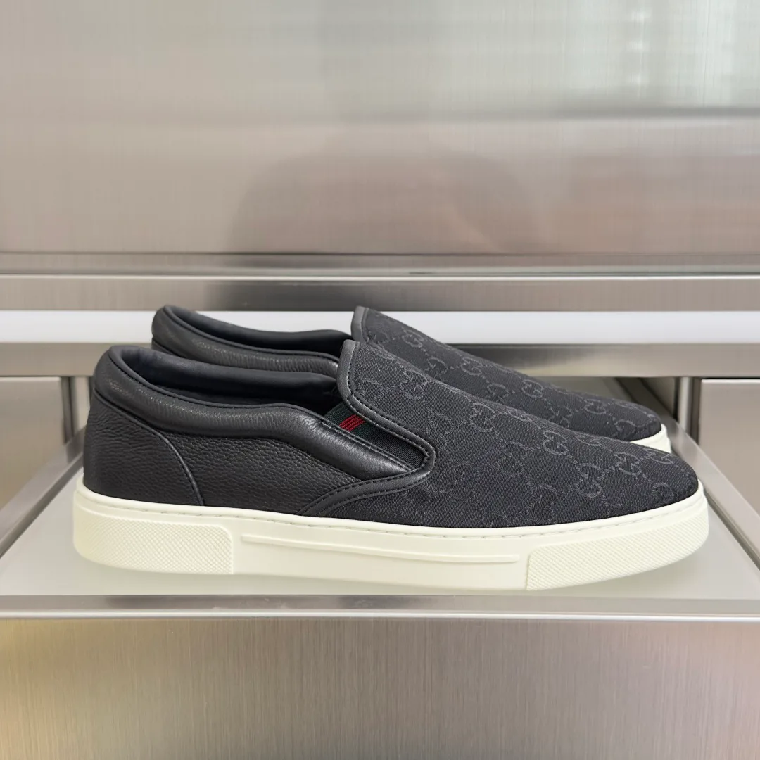 Кроссовки Мужские Gucci 13300436