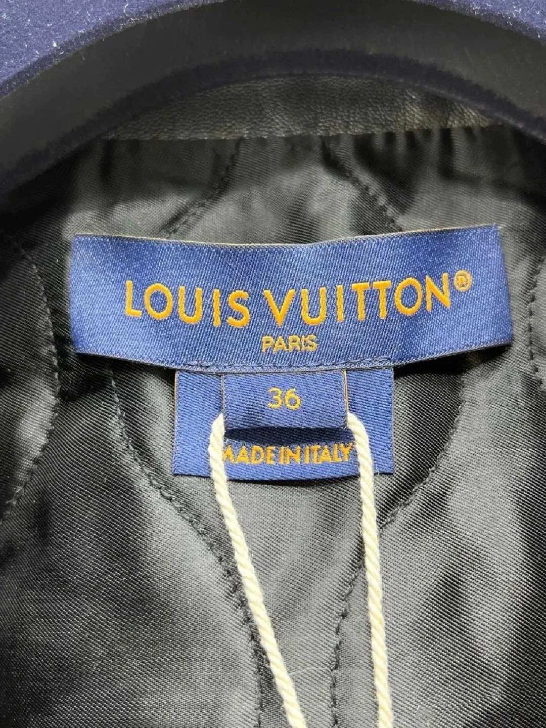 Куртки И Пуховики Женские Louis Vuitton 1065927