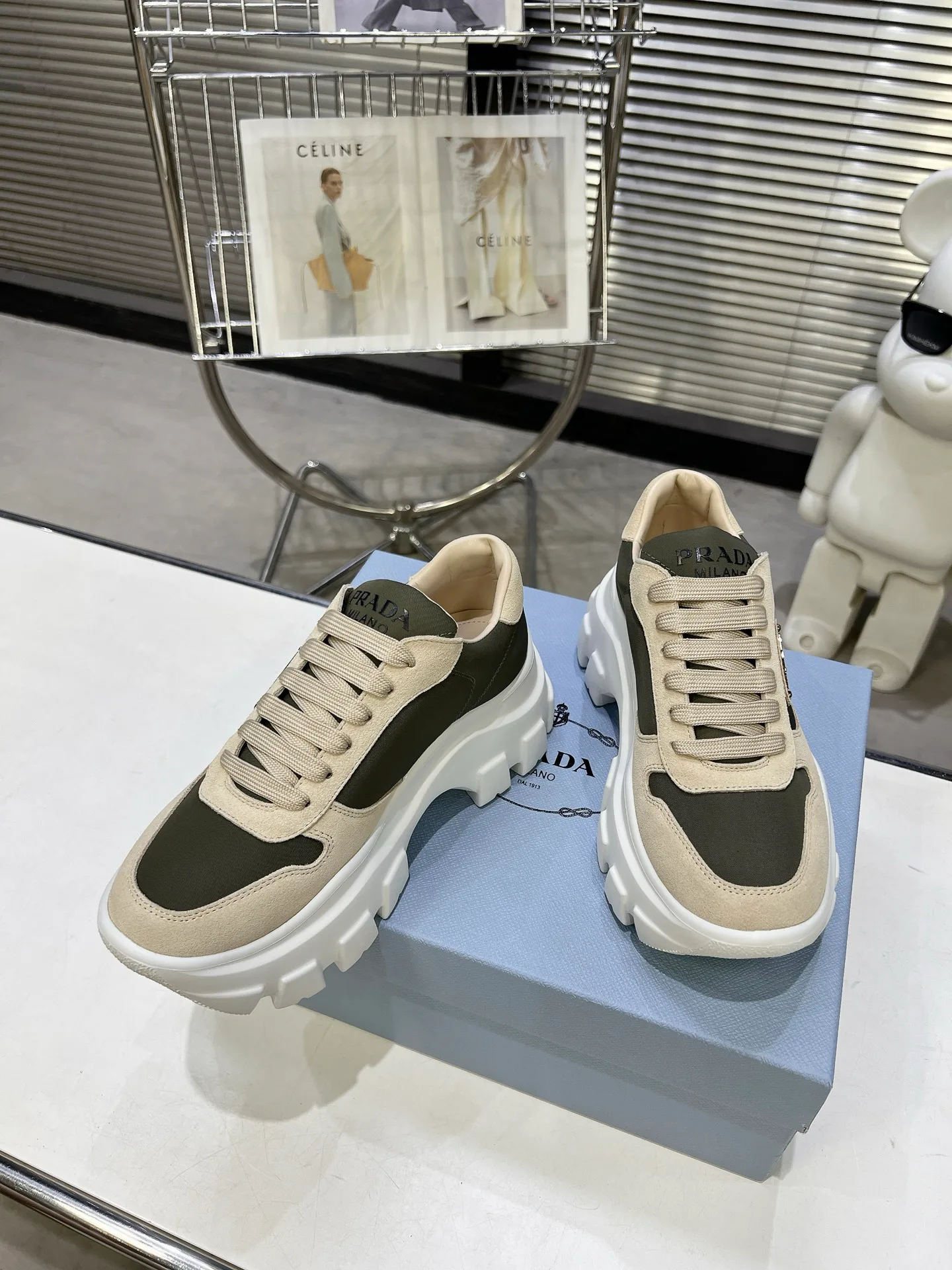 Кроссовки Женские Prada 17371785