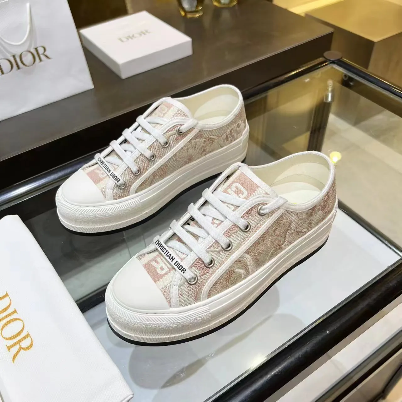 Кроссовки Женские Christian Dior 11463103