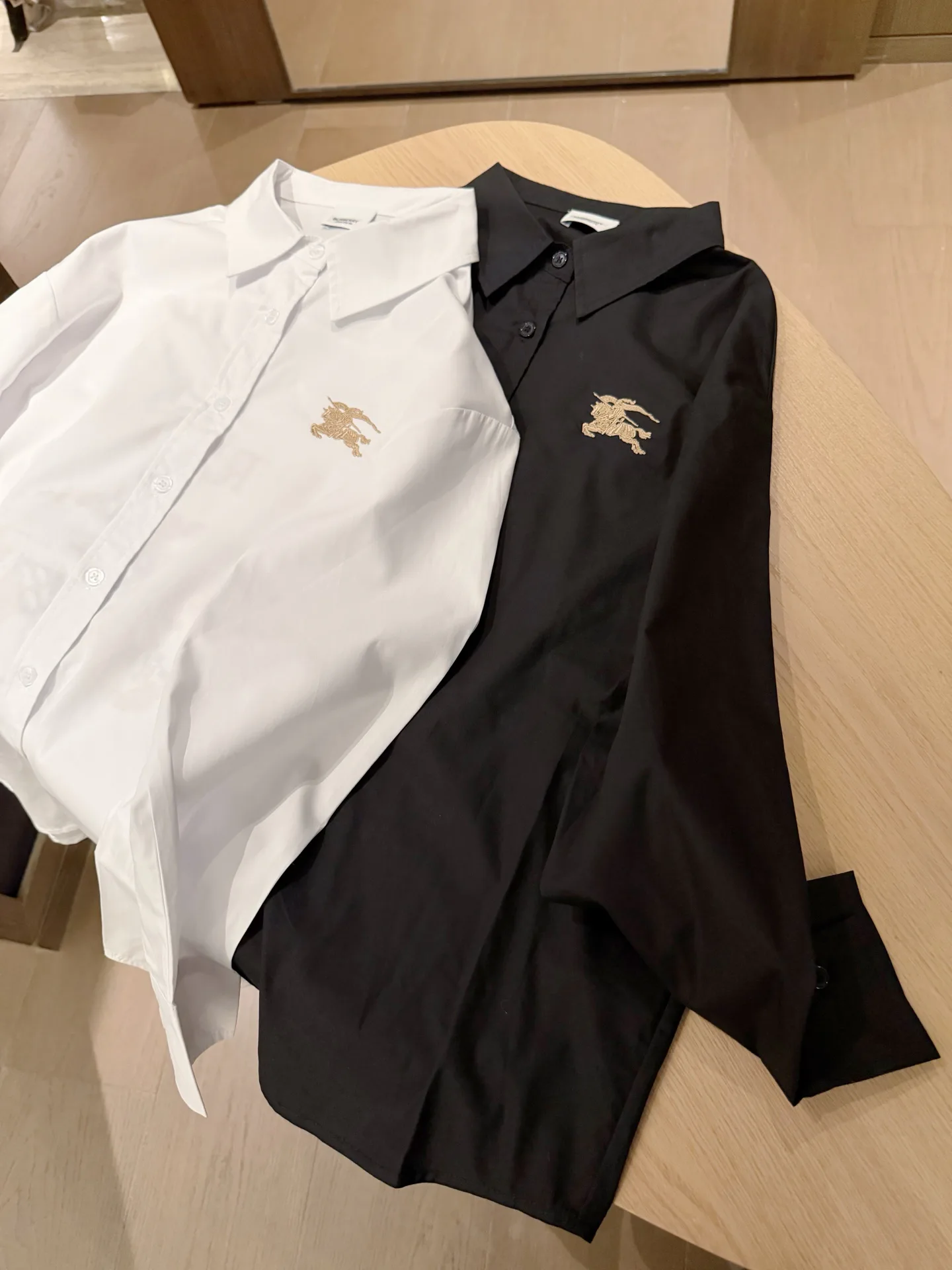 Рубашки Женские Burberry 10646523