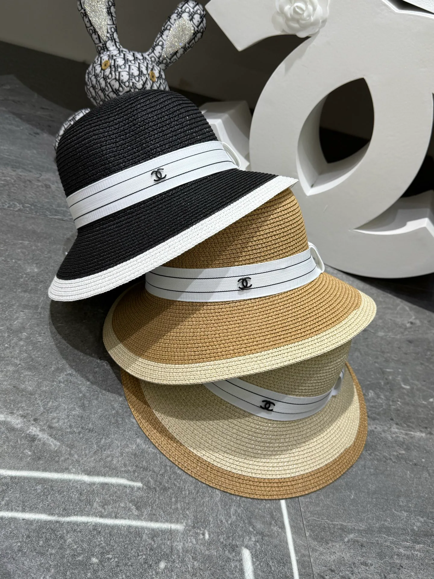 Головные Уборы Chanel 17810495