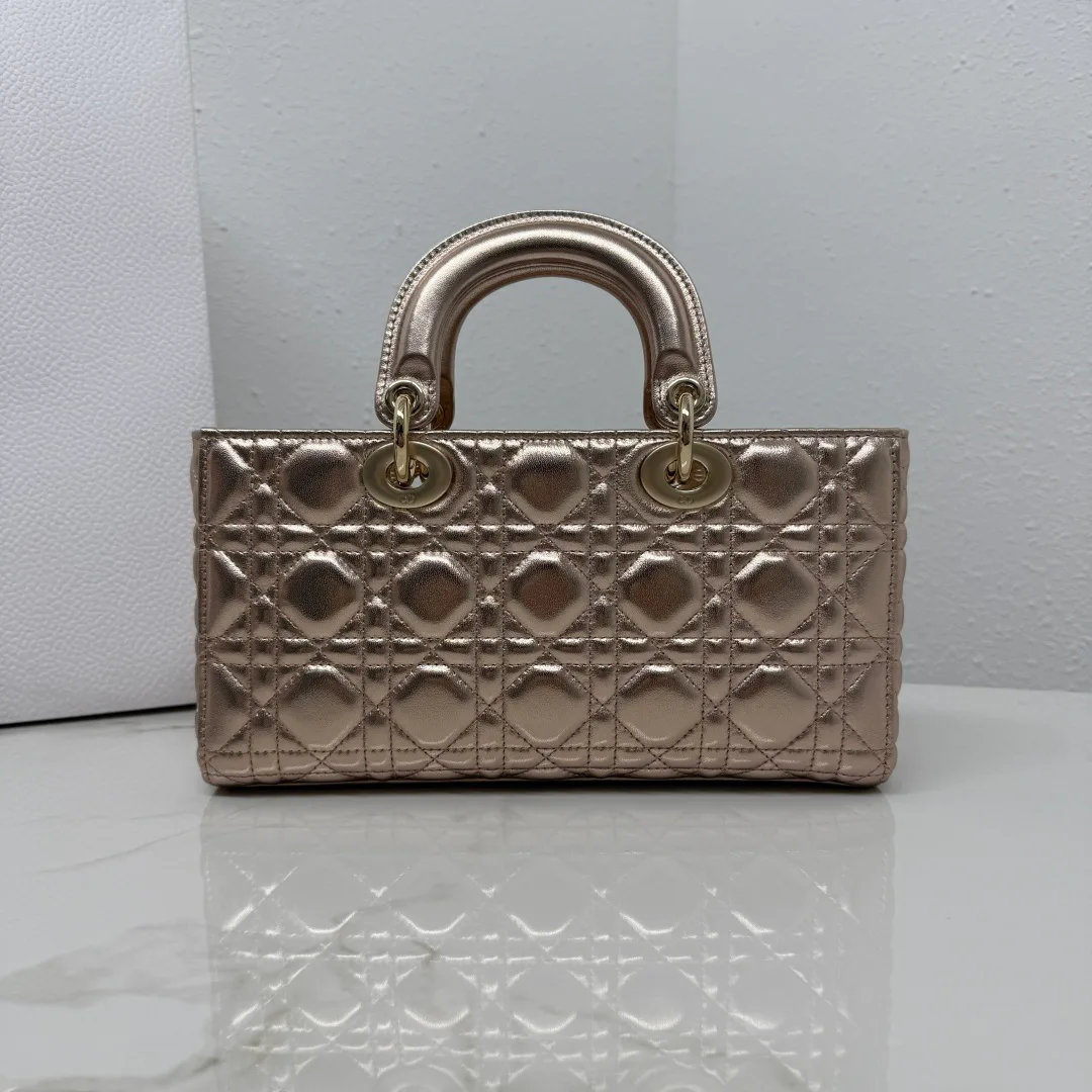 Классические Сумки Женские Christian Dior 18116364