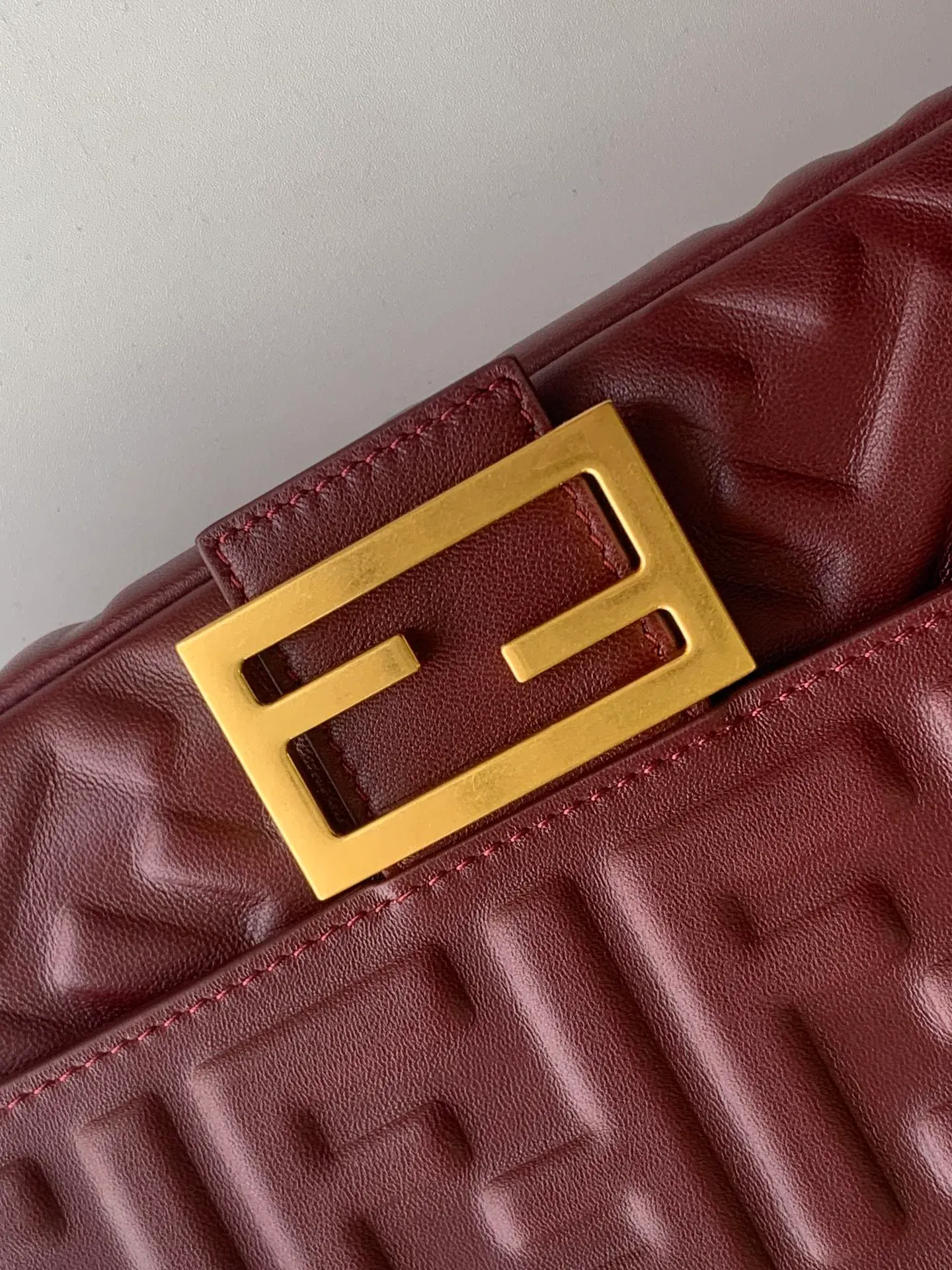 Сумки На Ремне Женские Fendi 343569
