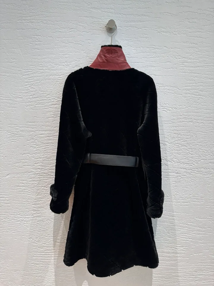 Пальто Женские Chanel 18734679