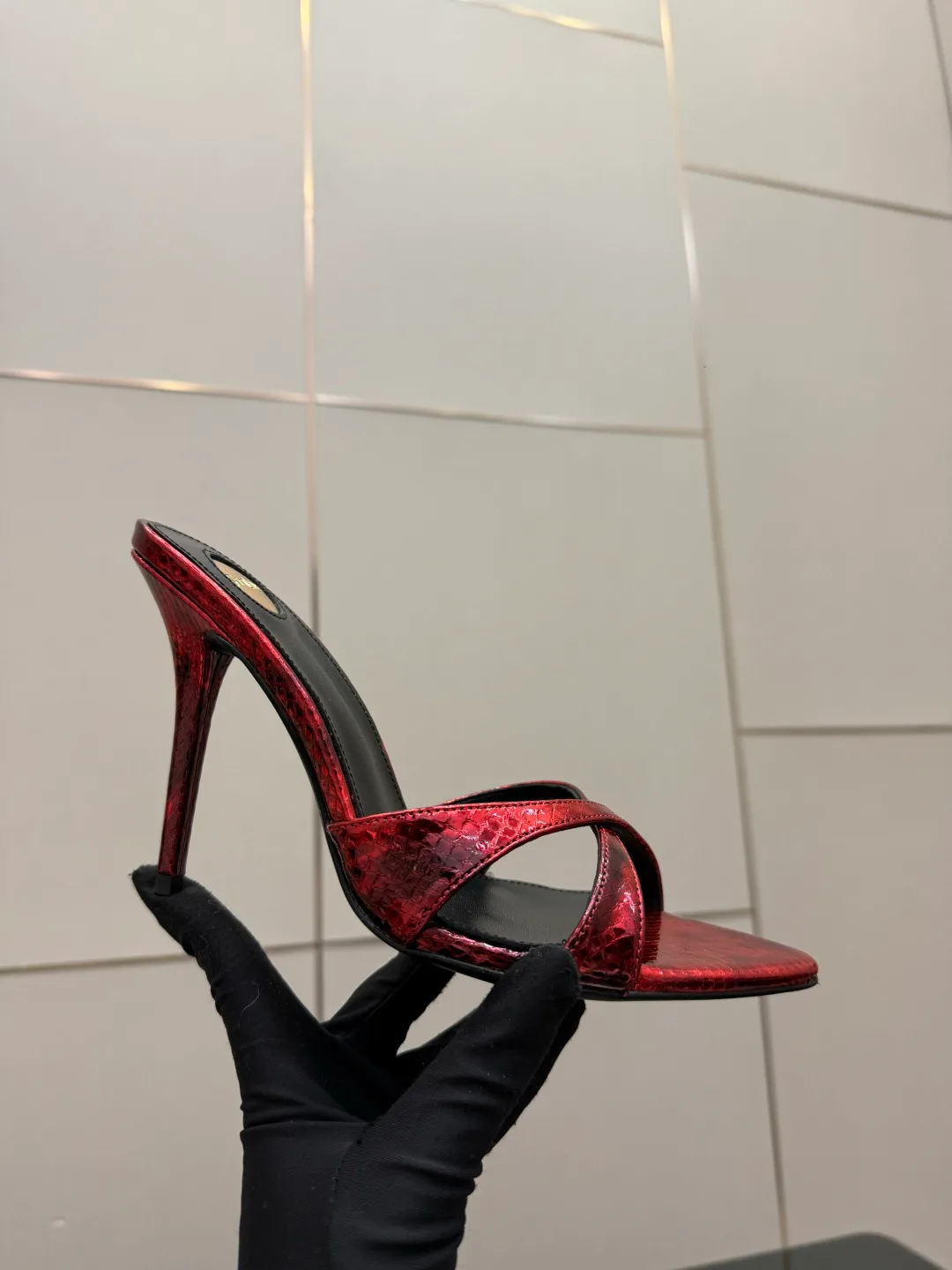 Босоножки Женские Saint Laurent 11409913