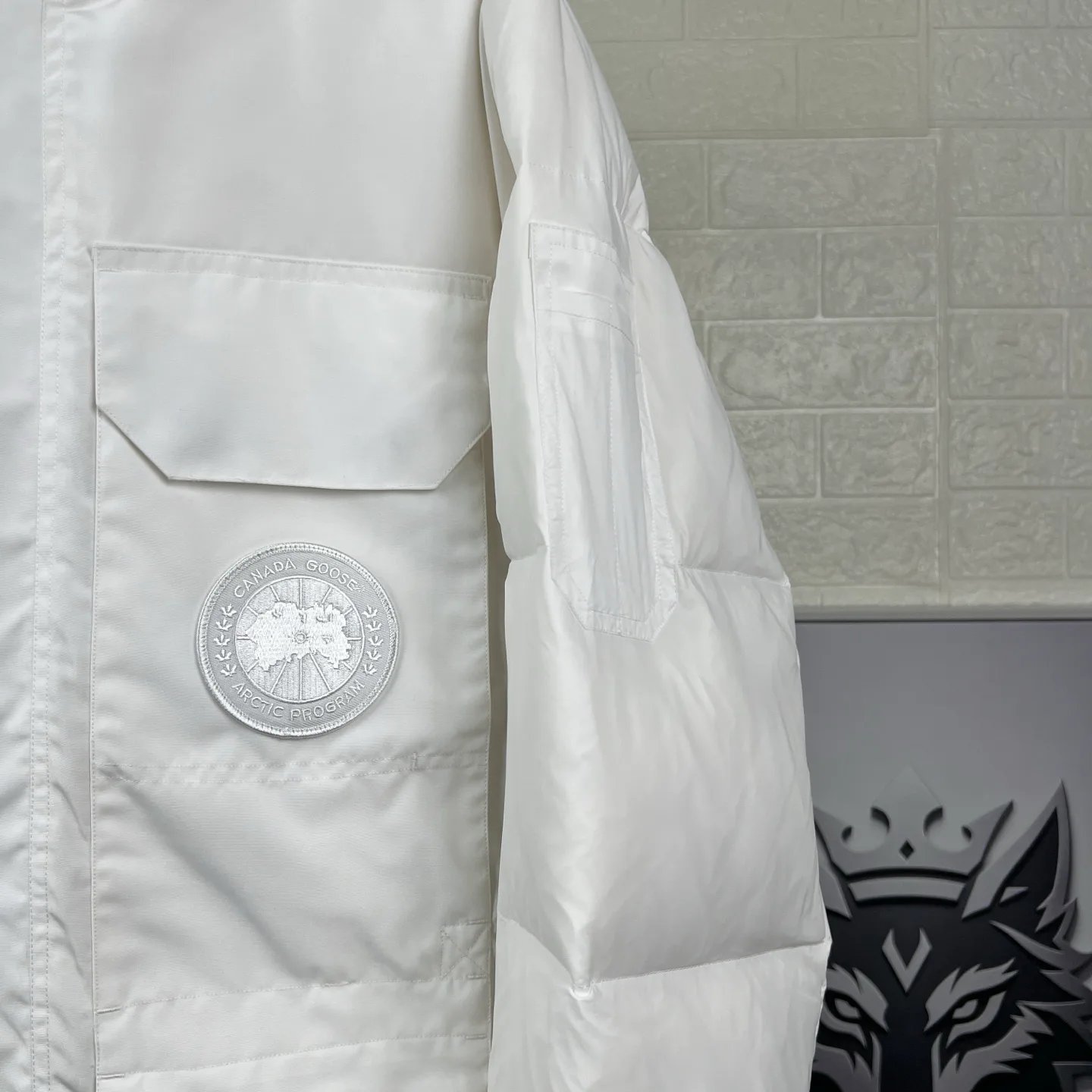 Куртки И Пуховики Женские Canada Goose 17926940