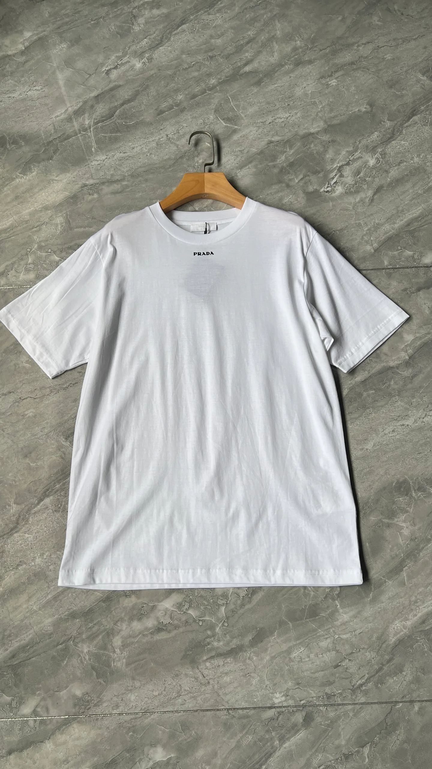 Футболки Женские Prada 11975769