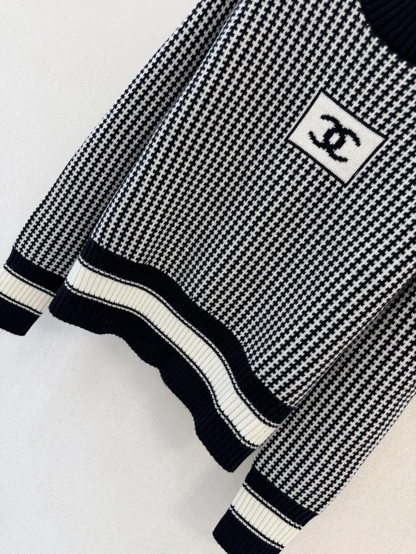 Джемперы И Свитеры Женские Chanel 19574727