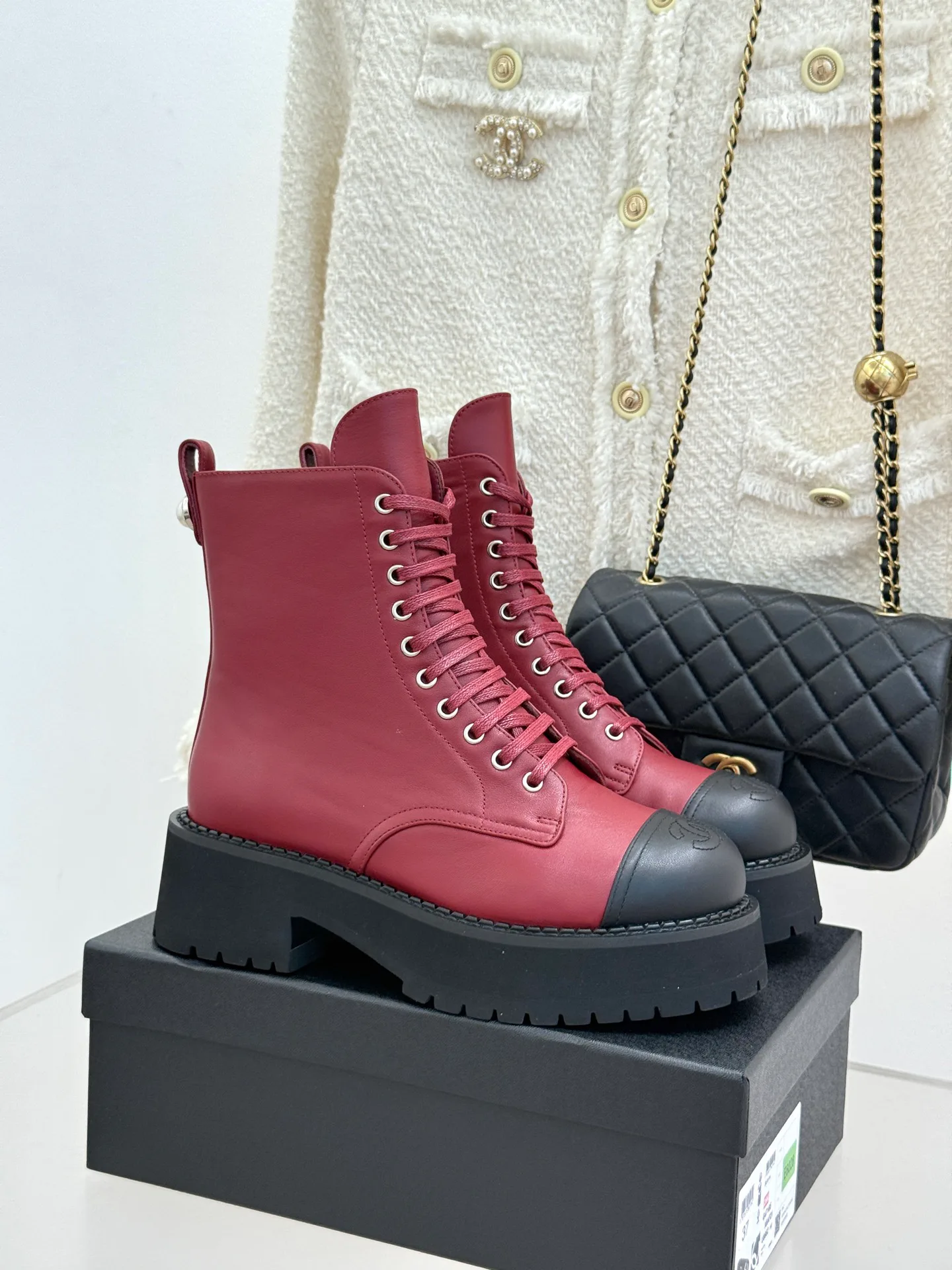 Ботинки Женские Chanel 19570323