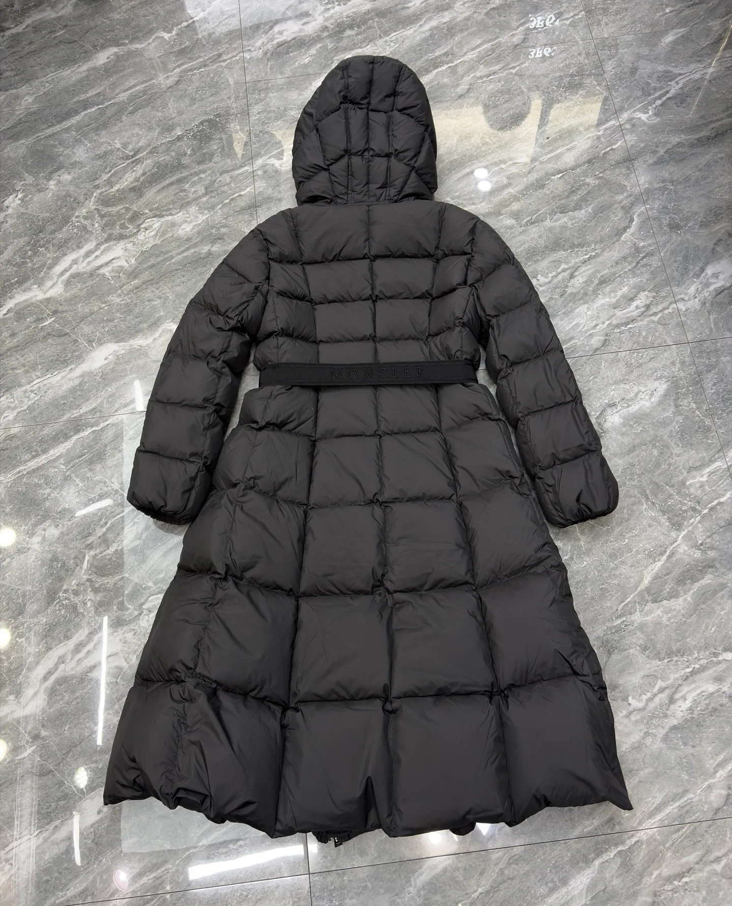 Куртки И Пуховики Женские Moncler 19960330
