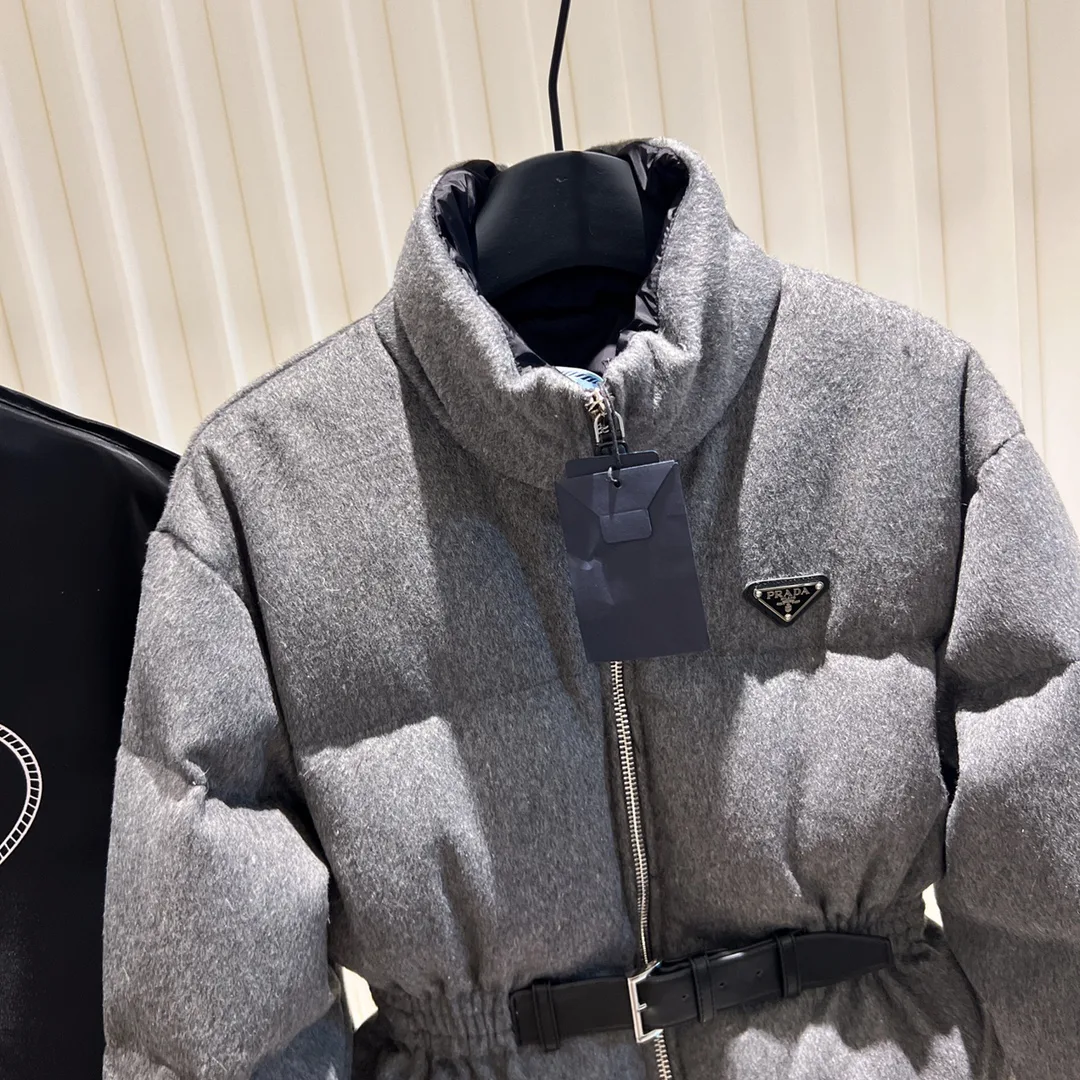 Куртки И Пуховики Женские Prada 200457