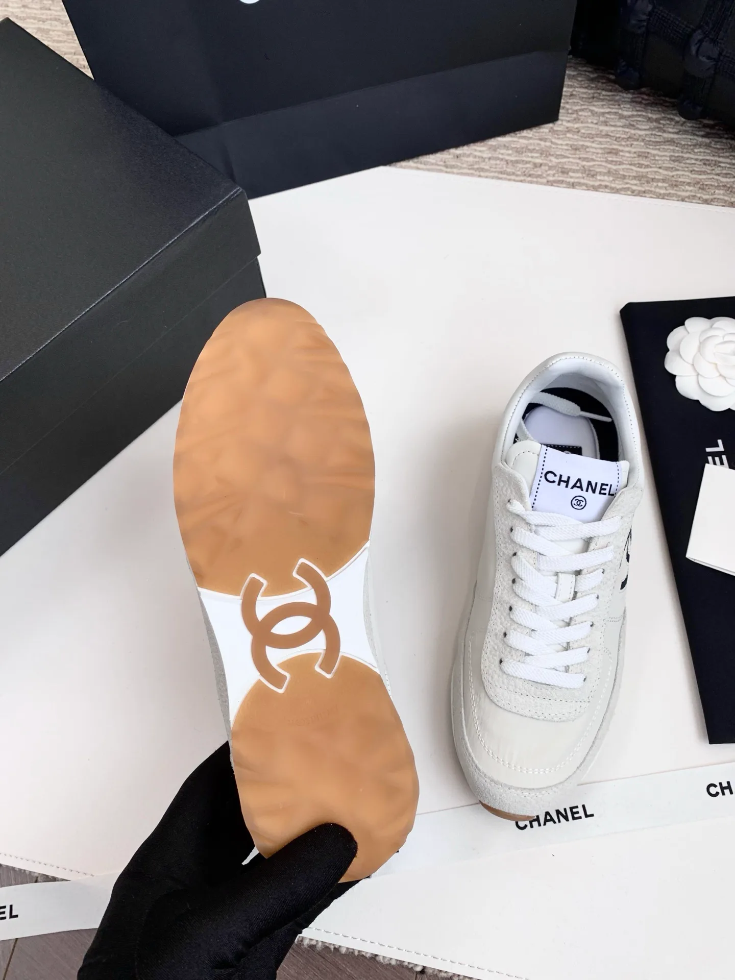 Кроссовки Женские Chanel 11561504